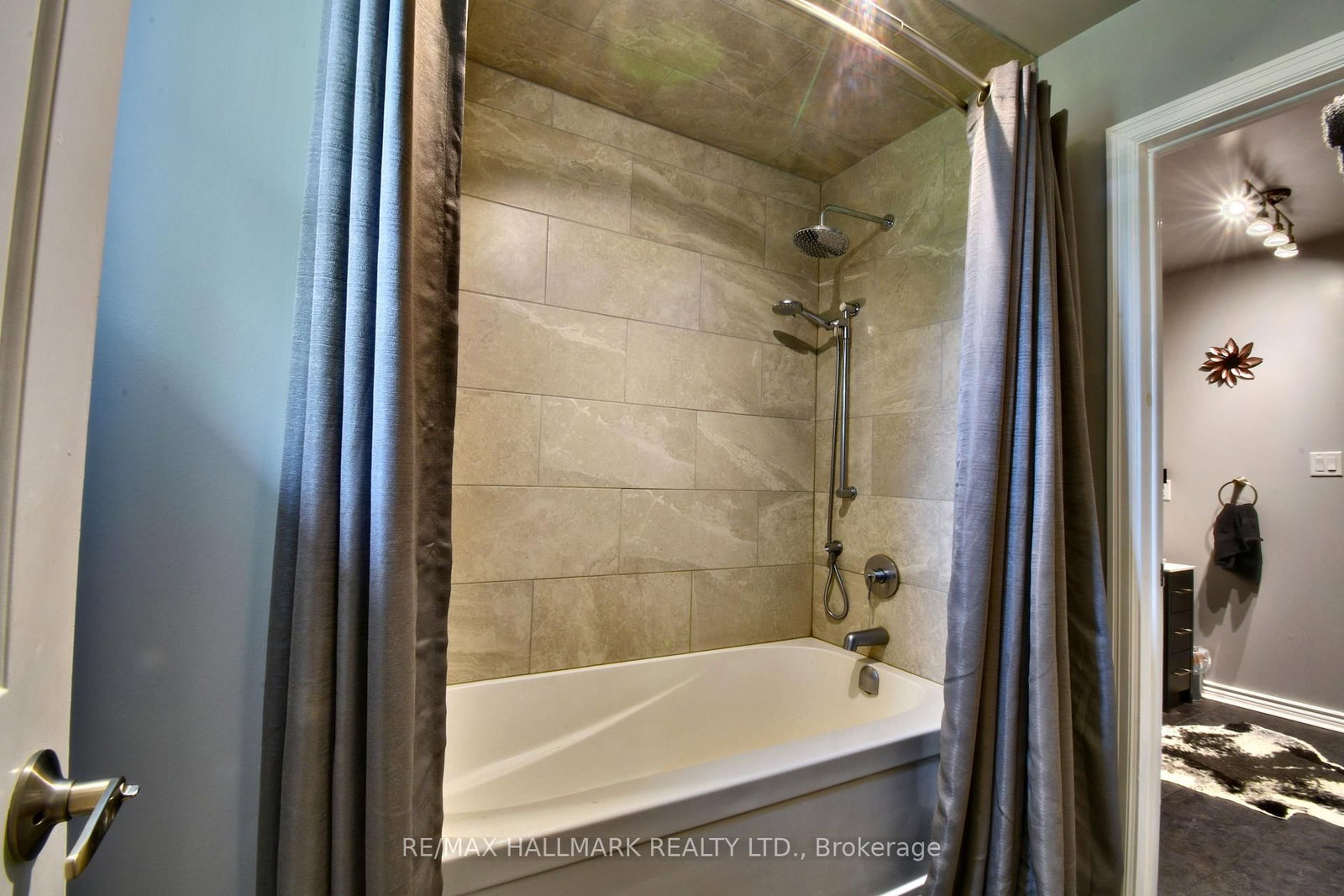 18555 Highway 12 • Scugog, ON photo 14