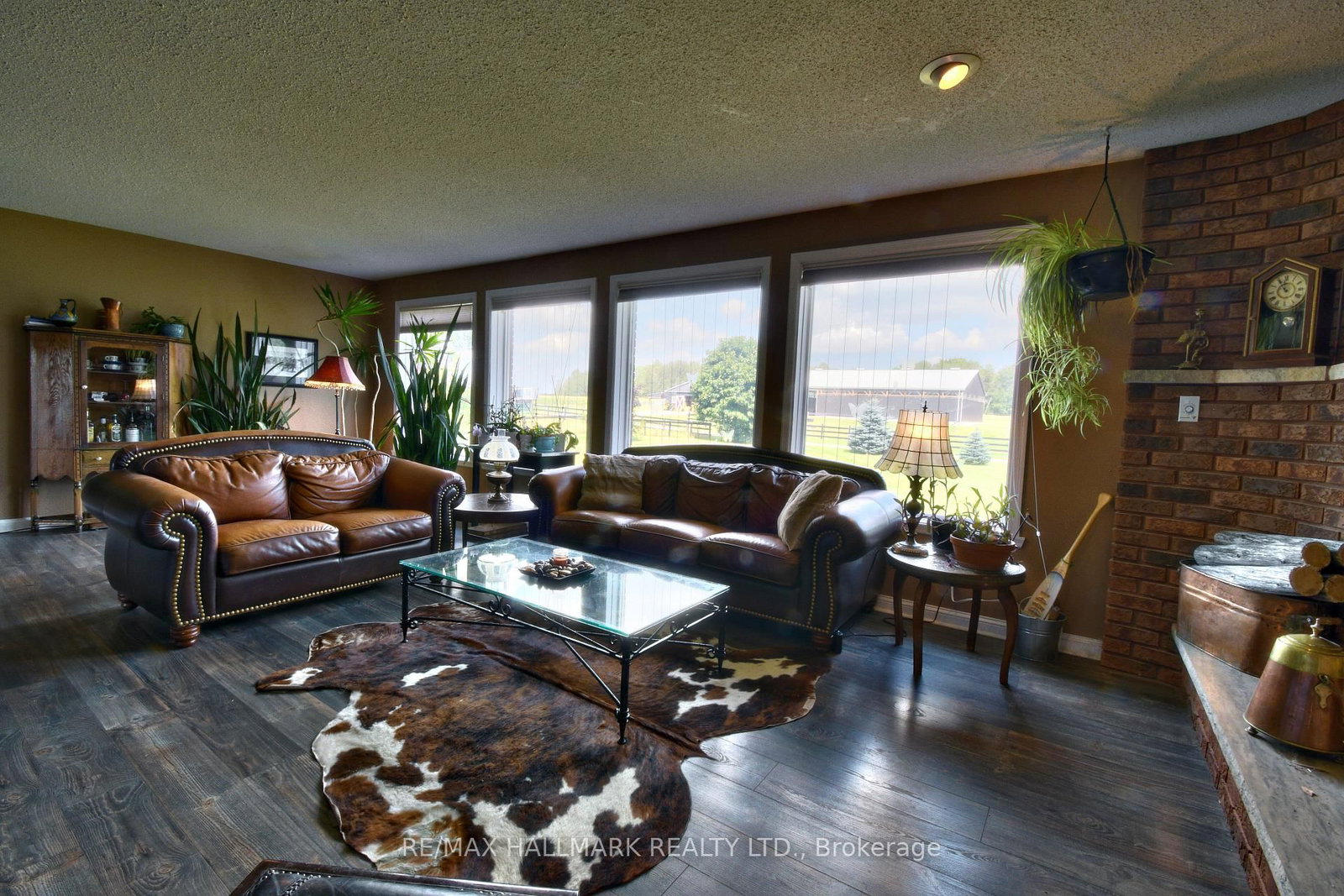 18555 Highway 12 • Scugog, ON photo 4