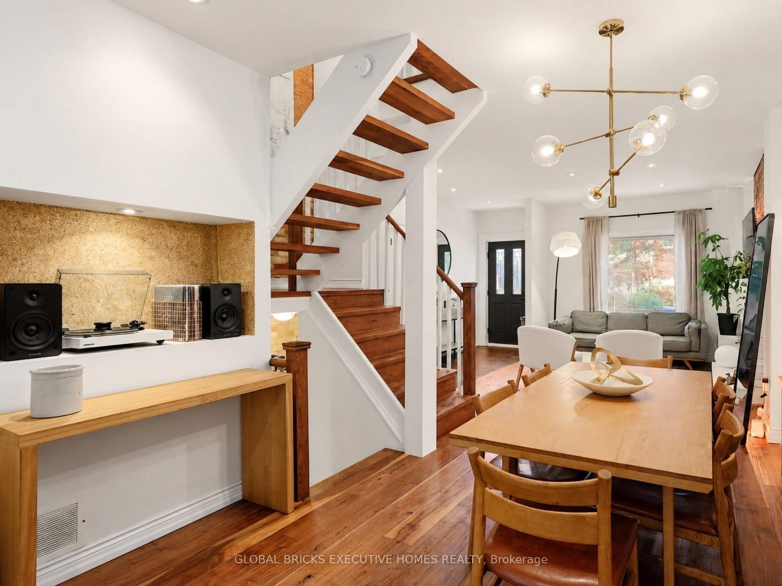 158 Fulton Avenue • Toronto, ON photo 10