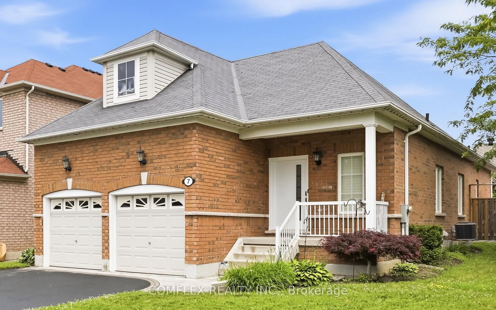 7 Swindells Street • Clarington, ON photo 2