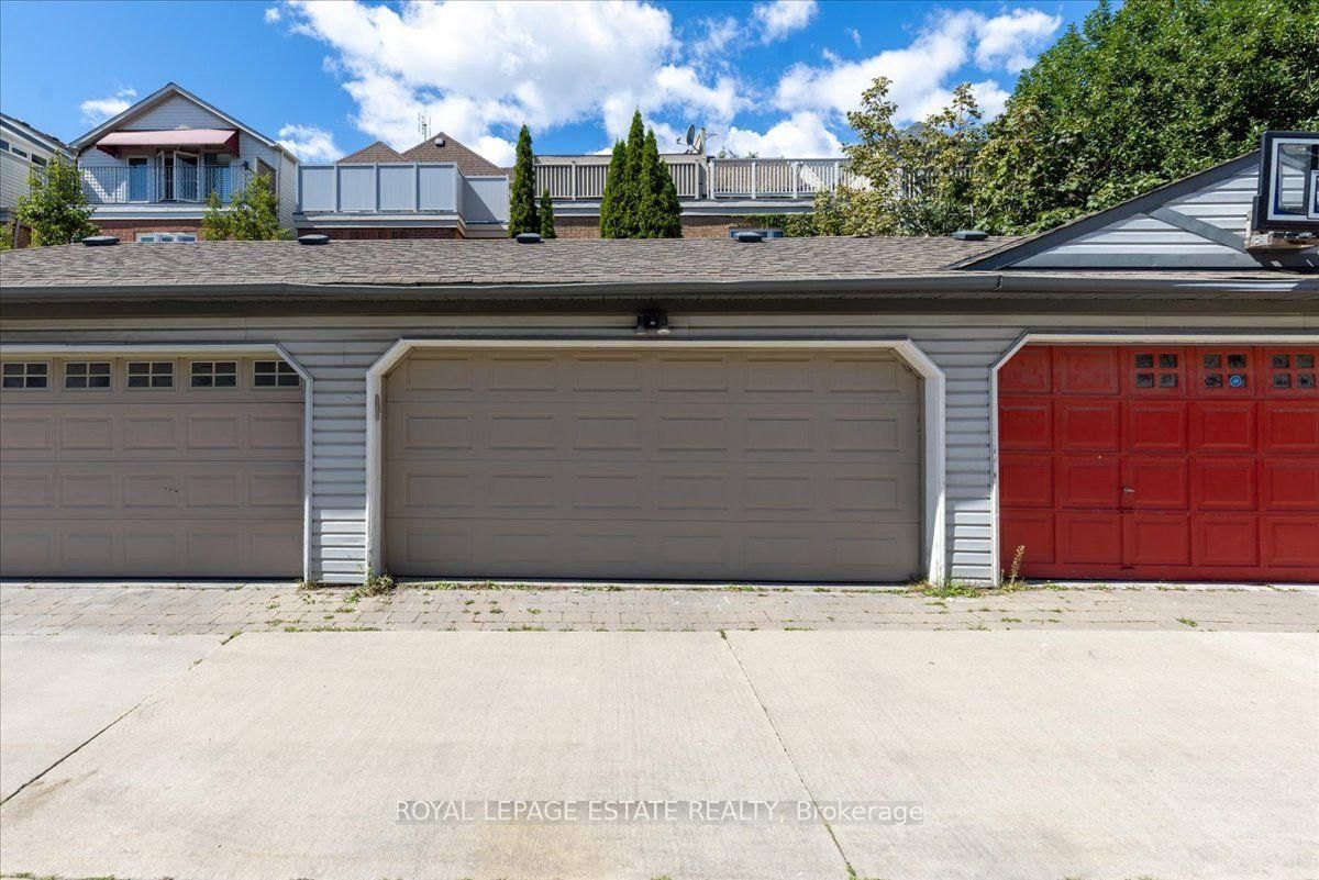 145 Boardwalk Drive • Toronto, ON photo 44