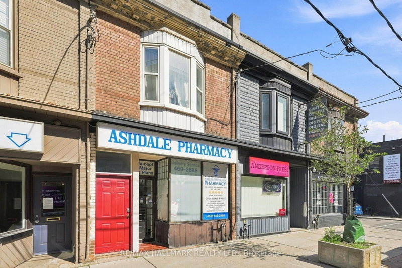 1568 Queen St E photo 3