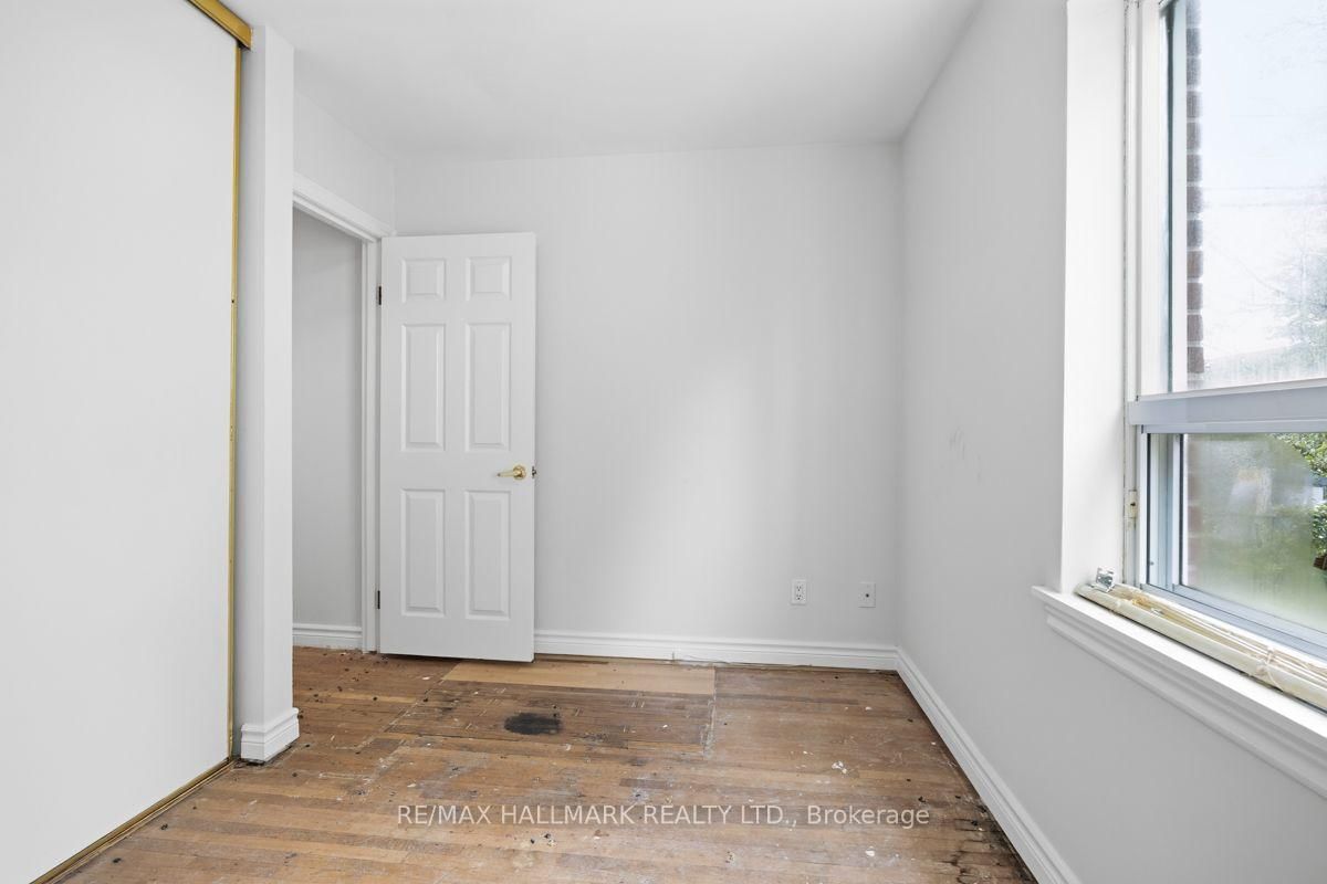 4 Bergen Road • Toronto, ON photo 15