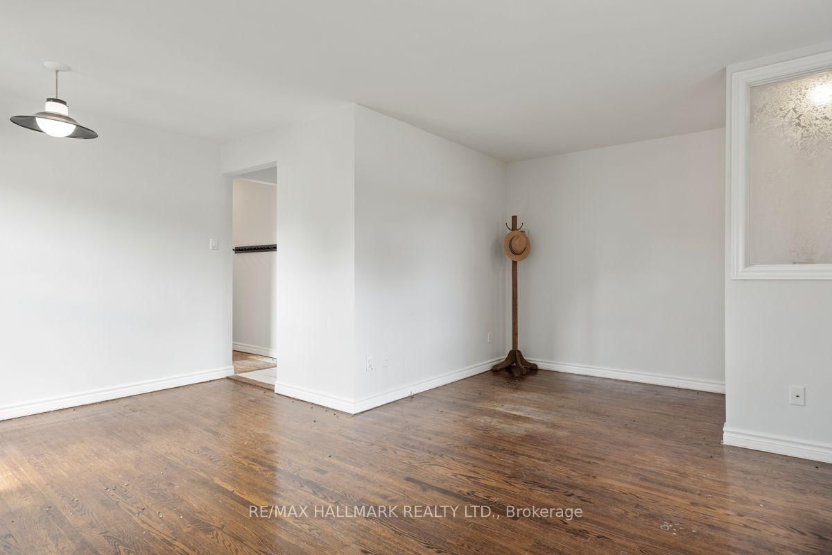 4 Bergen Road • Toronto, ON photo 6