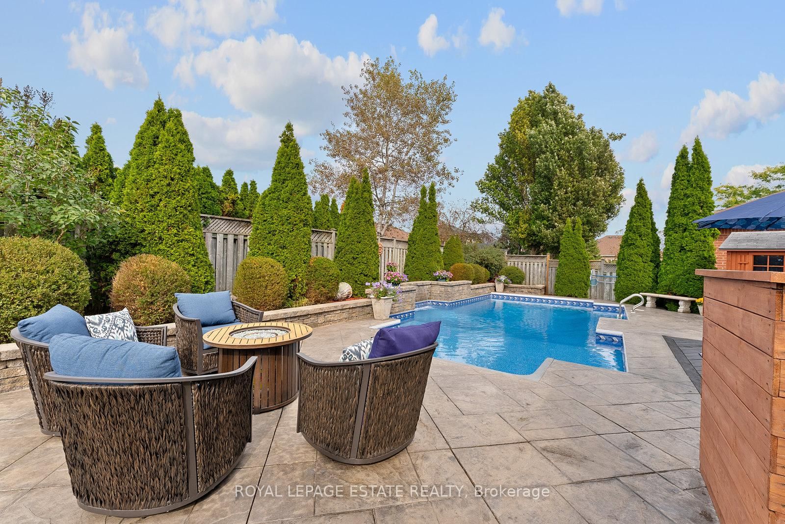 15 McGregor Drive • Ajax, ON photo 16