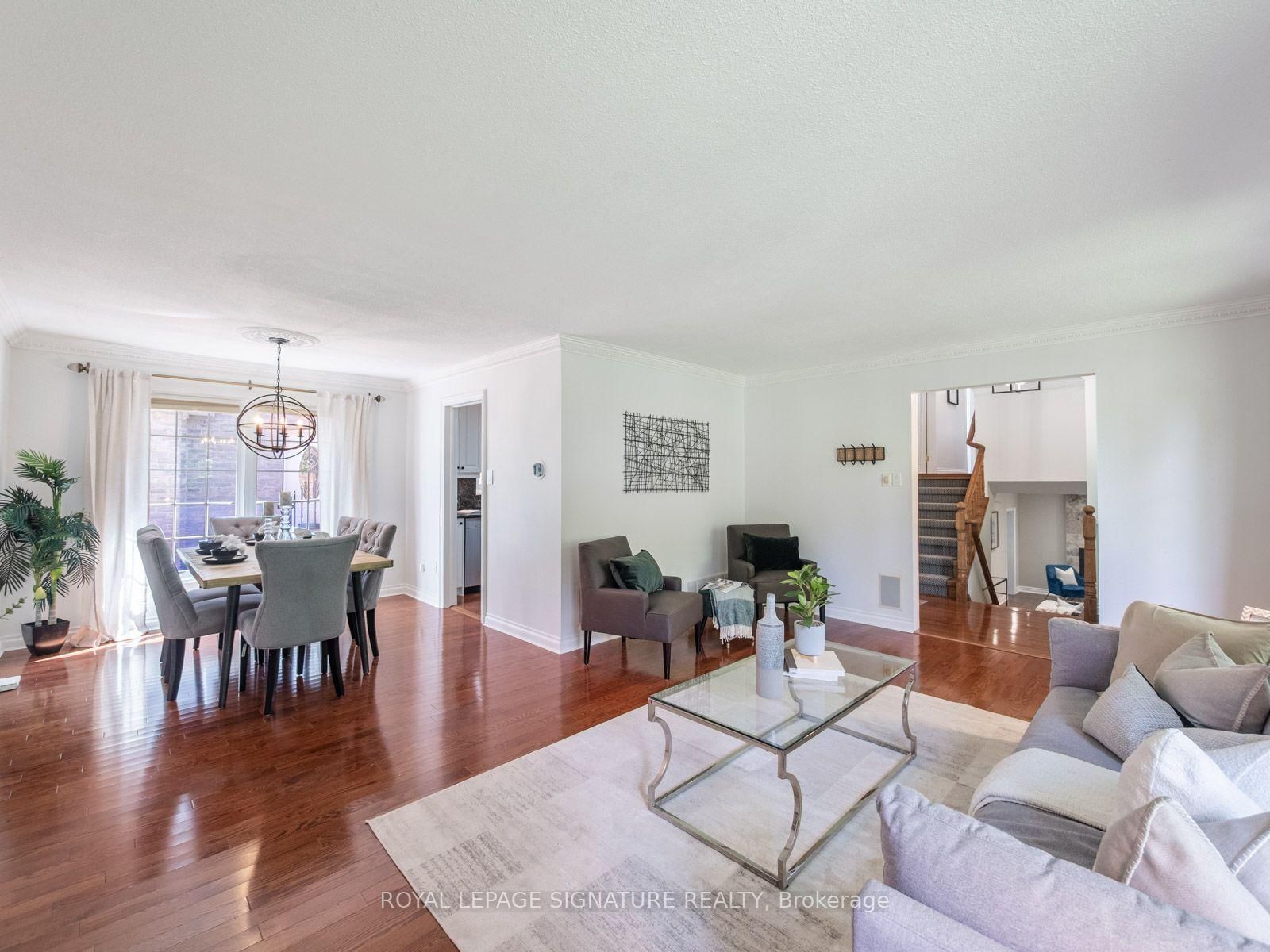 1 Rolling Meadows • Toronto, ON photo 14