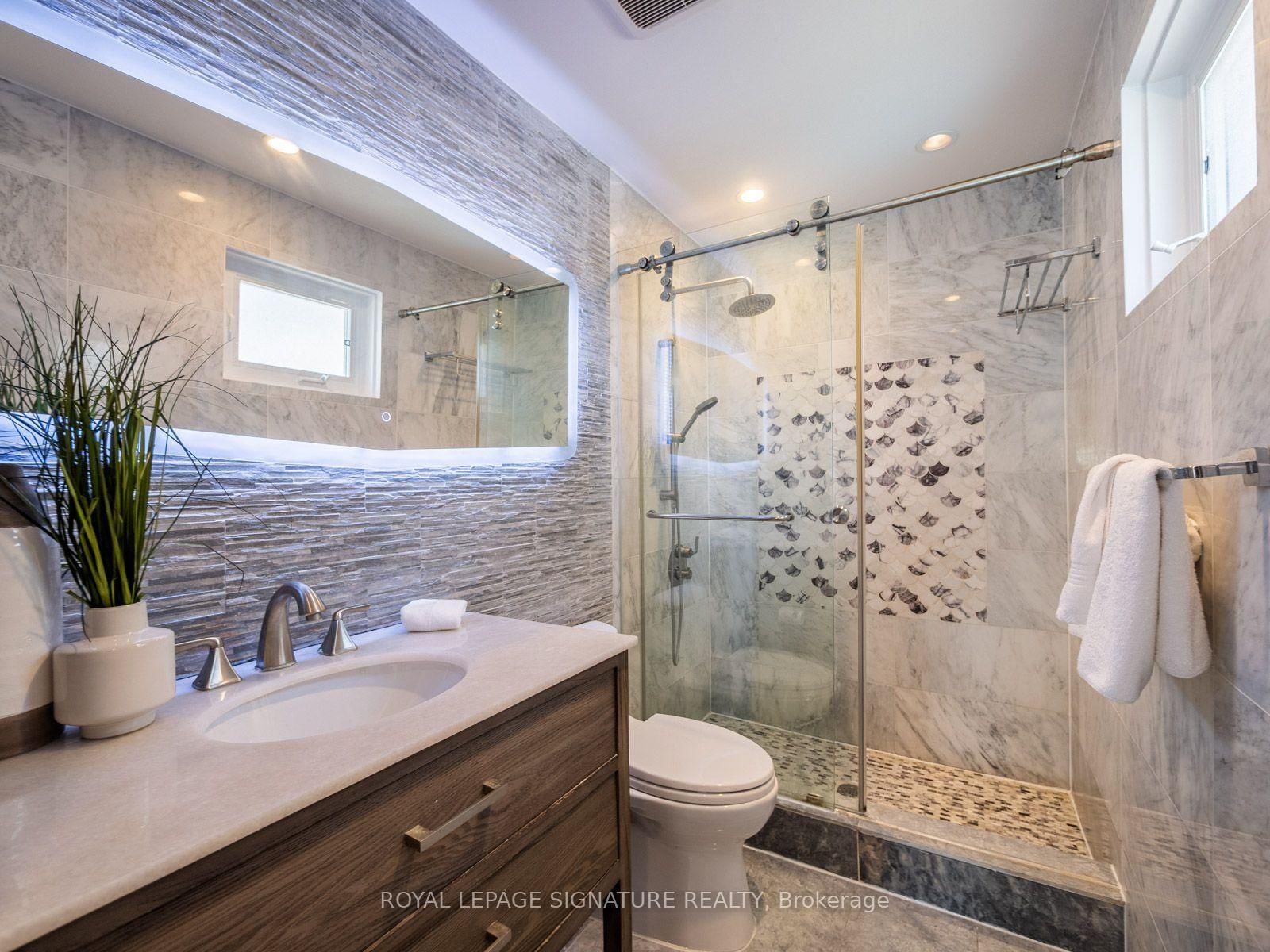 1 Rolling Meadows • Toronto, ON photo 26