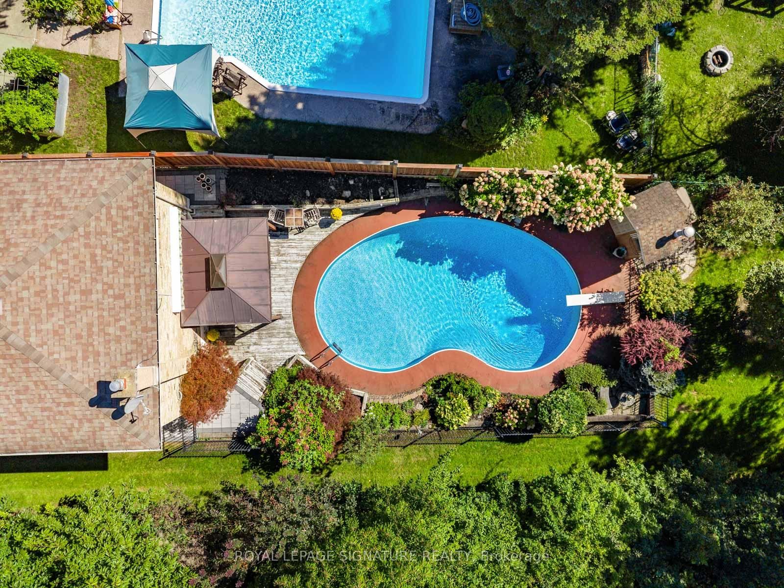 1 Rolling Meadows • Toronto, ON photo 45