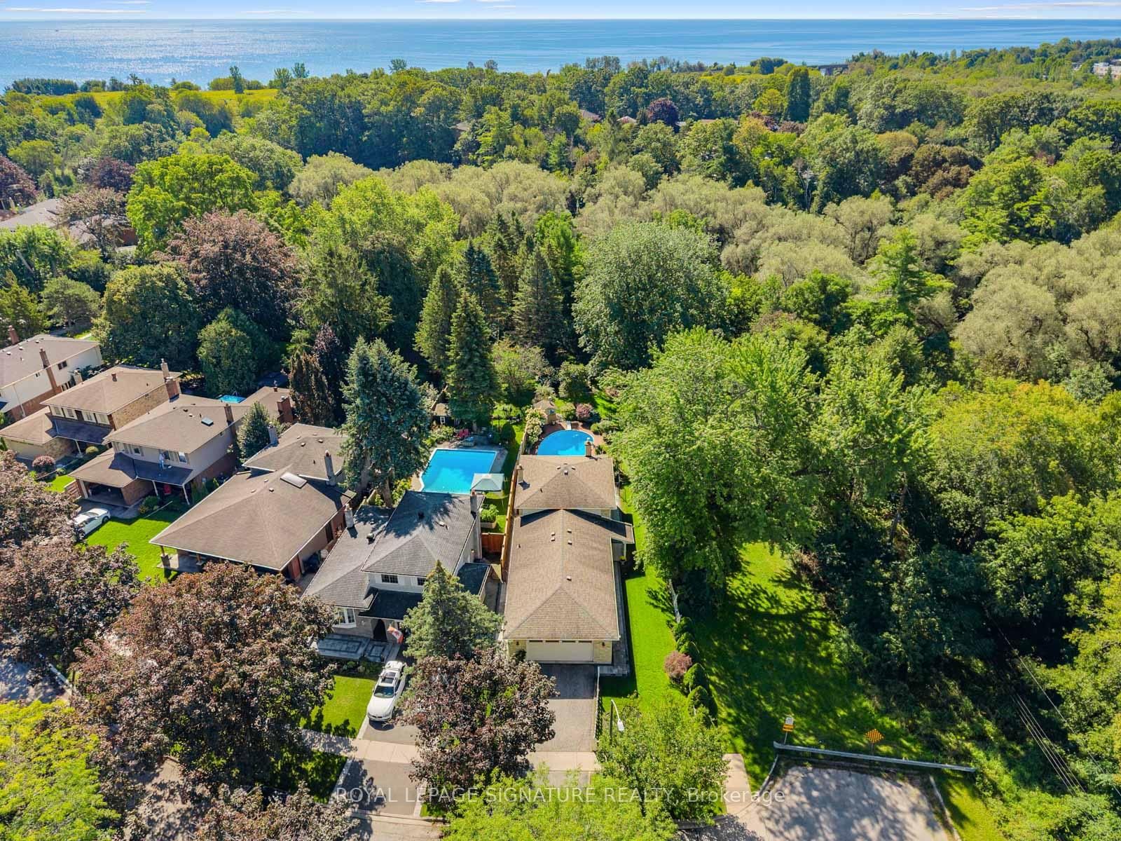 1 Rolling Meadows • Toronto, ON photo 46