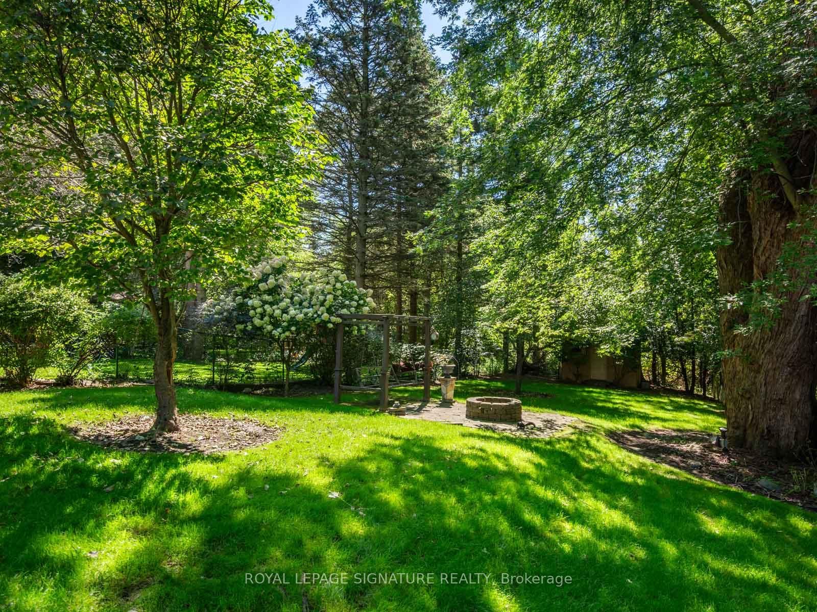 1 Rolling Meadows • Toronto, ON photo 6