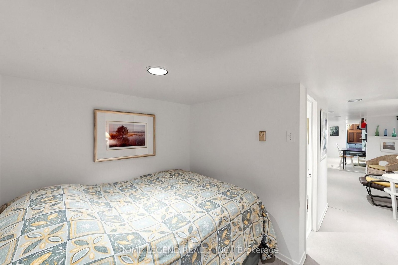 605 Rhodes Avenue • Toronto, ON photo 21