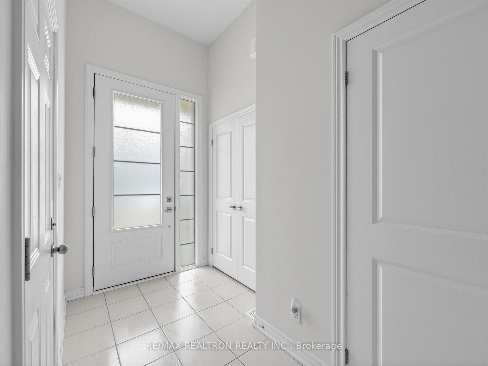 2024 Cameron Lott Crescent • Oshawa, ON photo 2