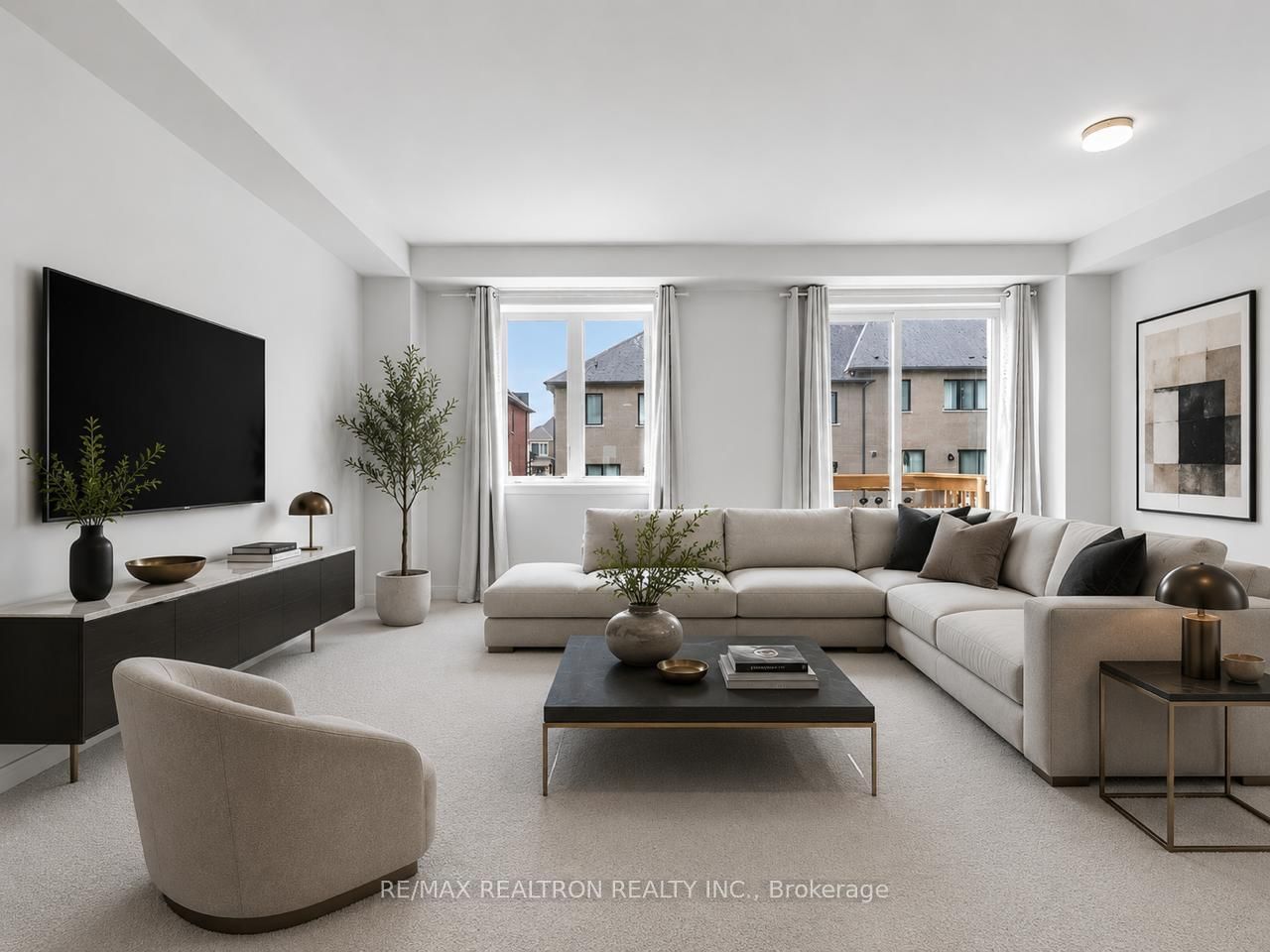 2024 Cameron Lott Crescent • Oshawa, ON photo 4