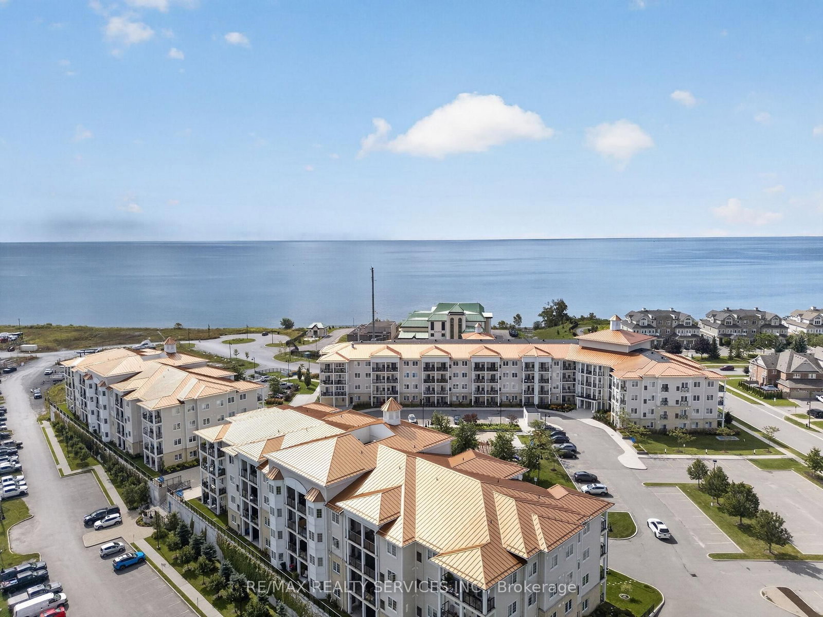 50 Lakebreeze Drive • #129 • Clarington, ON photo 29