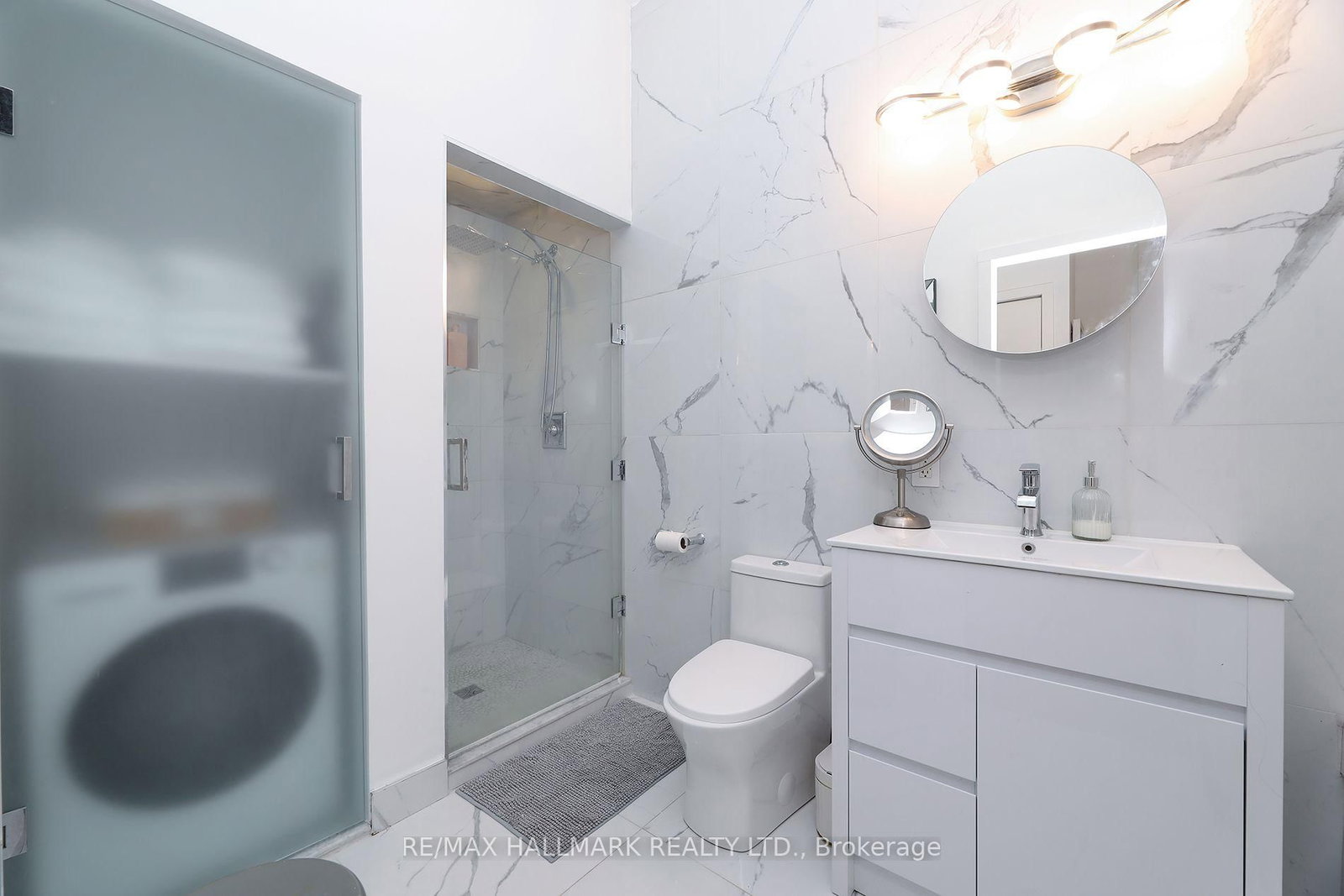 1842 Queen Street E • #204 • Toronto, ON photo 18