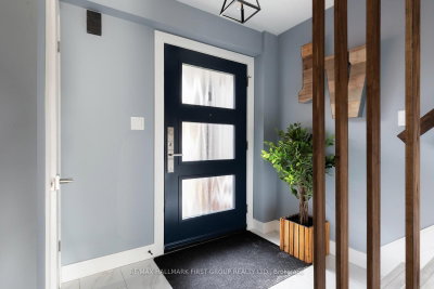 425 Cobblehill Drive • Oshawa, ON photo 2