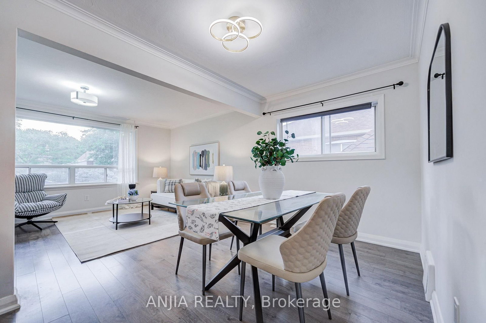 91 Canlish Road • Toronto, ON photo 11