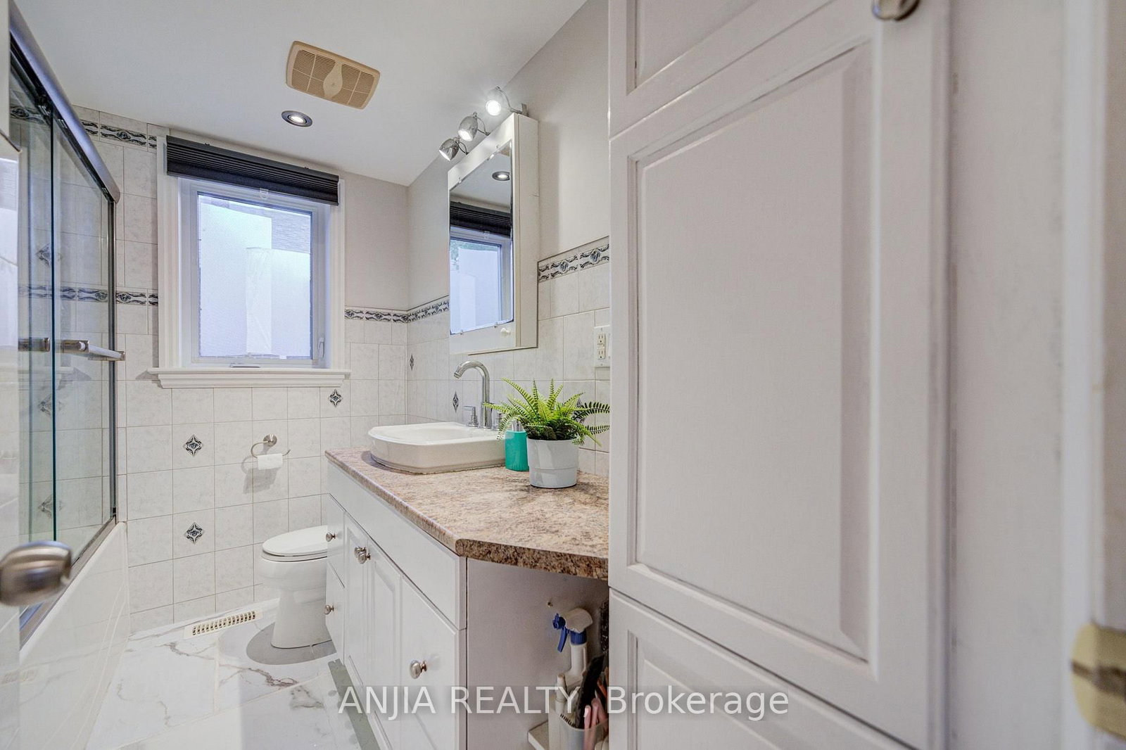 91 Canlish Road • Toronto, ON photo 27