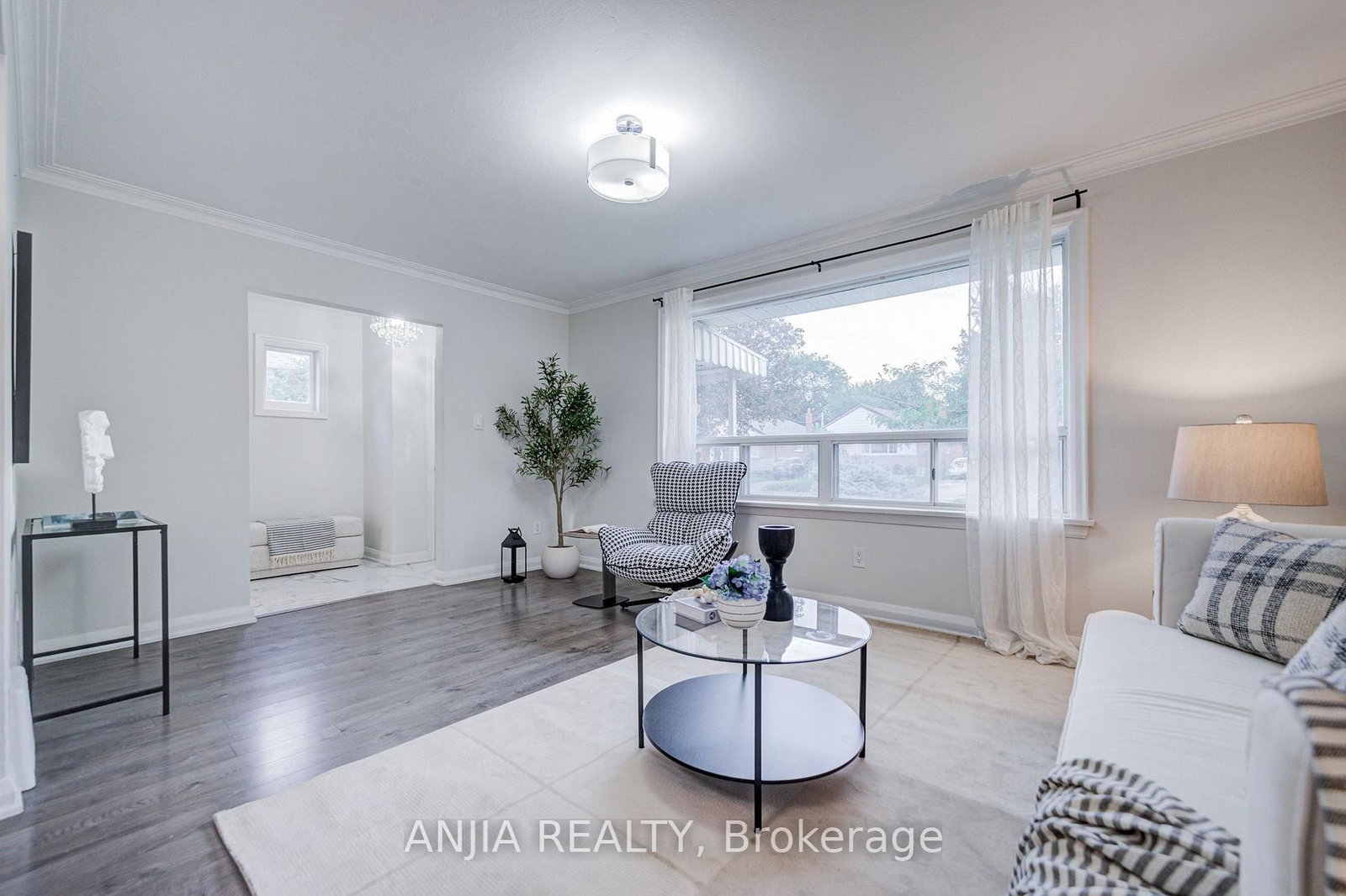 91 Canlish Road • Toronto, ON photo 6