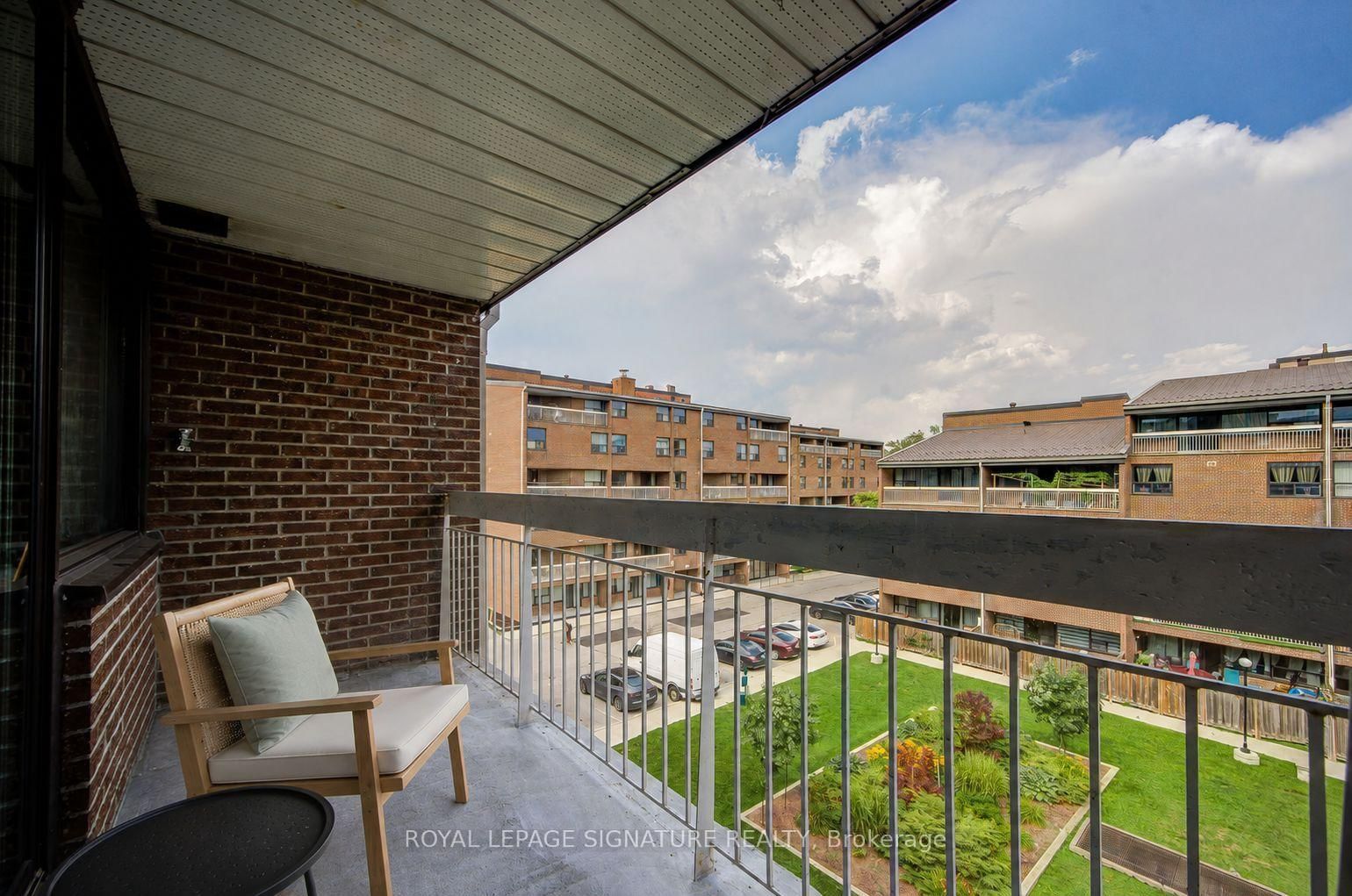 Condo for sale at 413-4060 Lawrence Avenue, Toronto, Ontario, M1E 4V4 - West Hill - MLS: E13758564