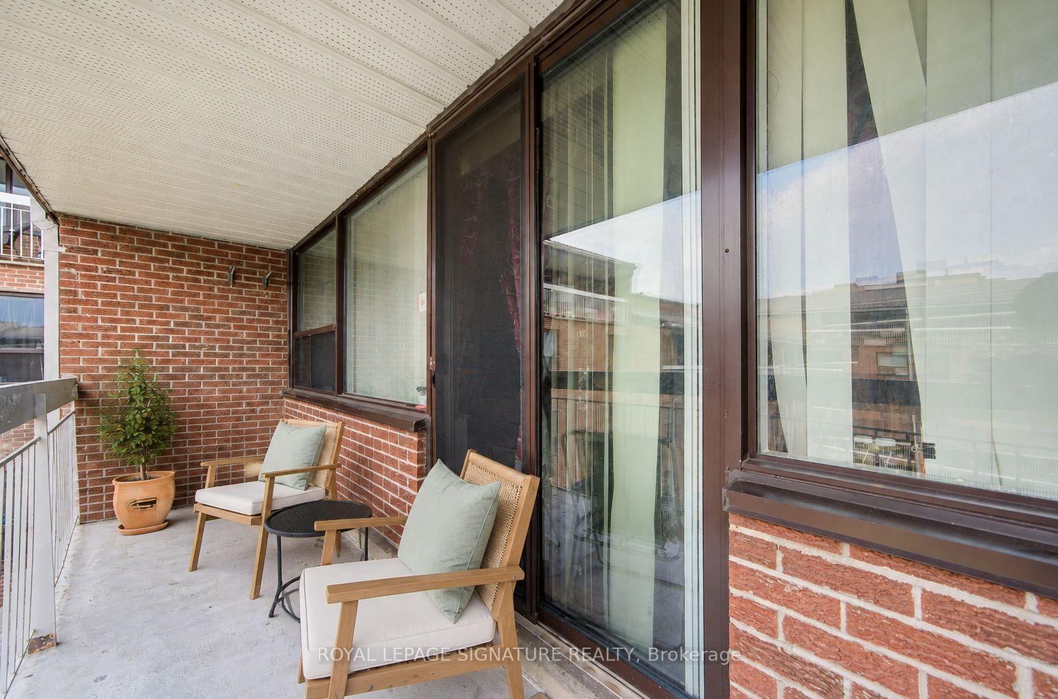 Condo for sale at 413-4060 Lawrence Avenue, Toronto, Ontario, M1E 4V4 - West Hill - MLS: E13758564