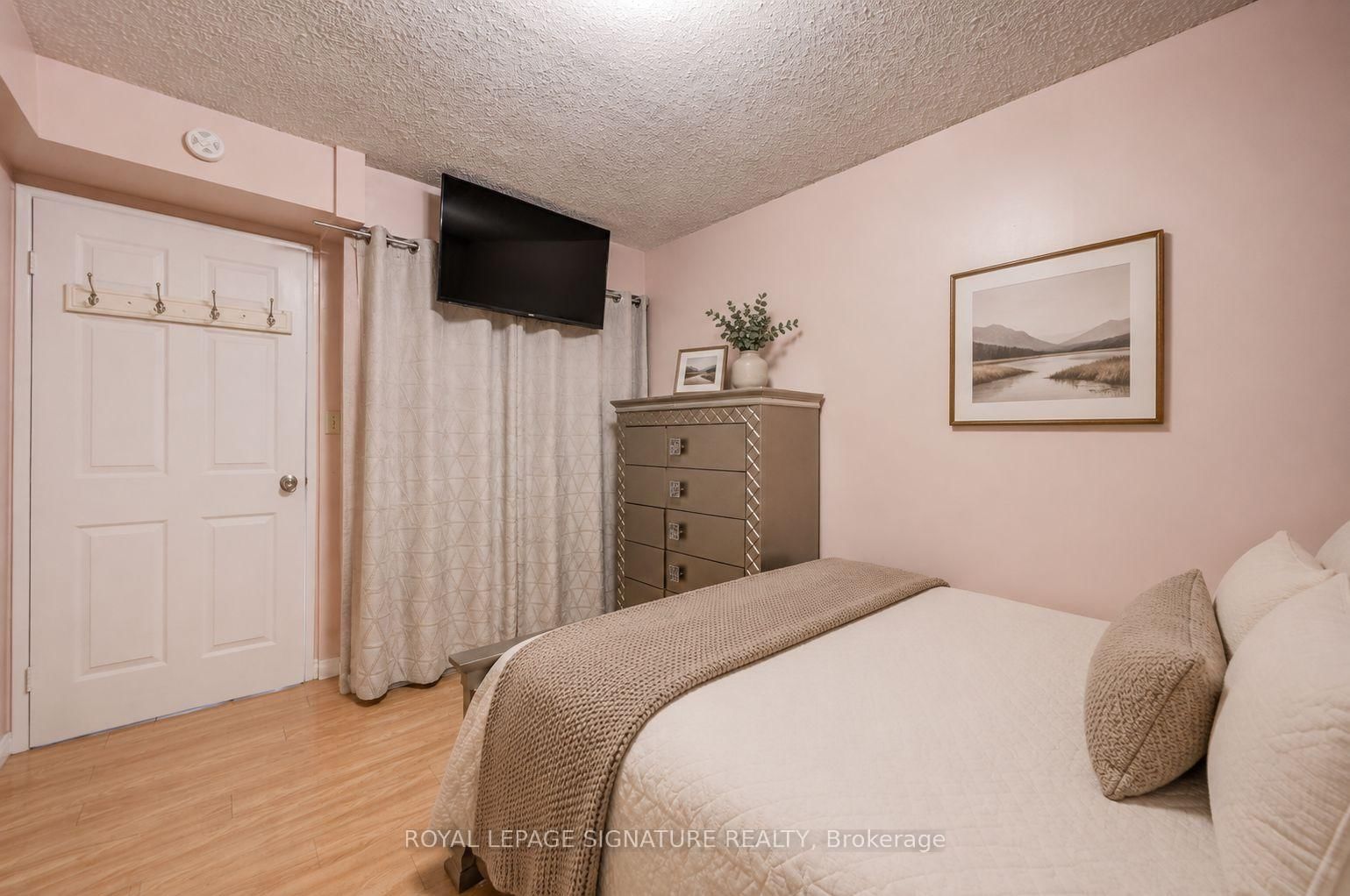 Condo for sale at 413-4060 Lawrence Avenue, Toronto, Ontario, M1E 4V4 - West Hill - MLS: E13758564