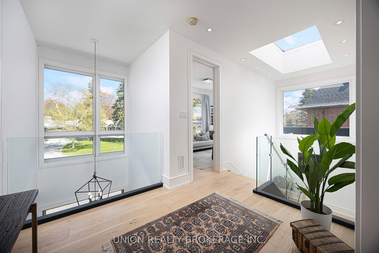 7 Balcarra Avenue • Toronto, ON photo 16