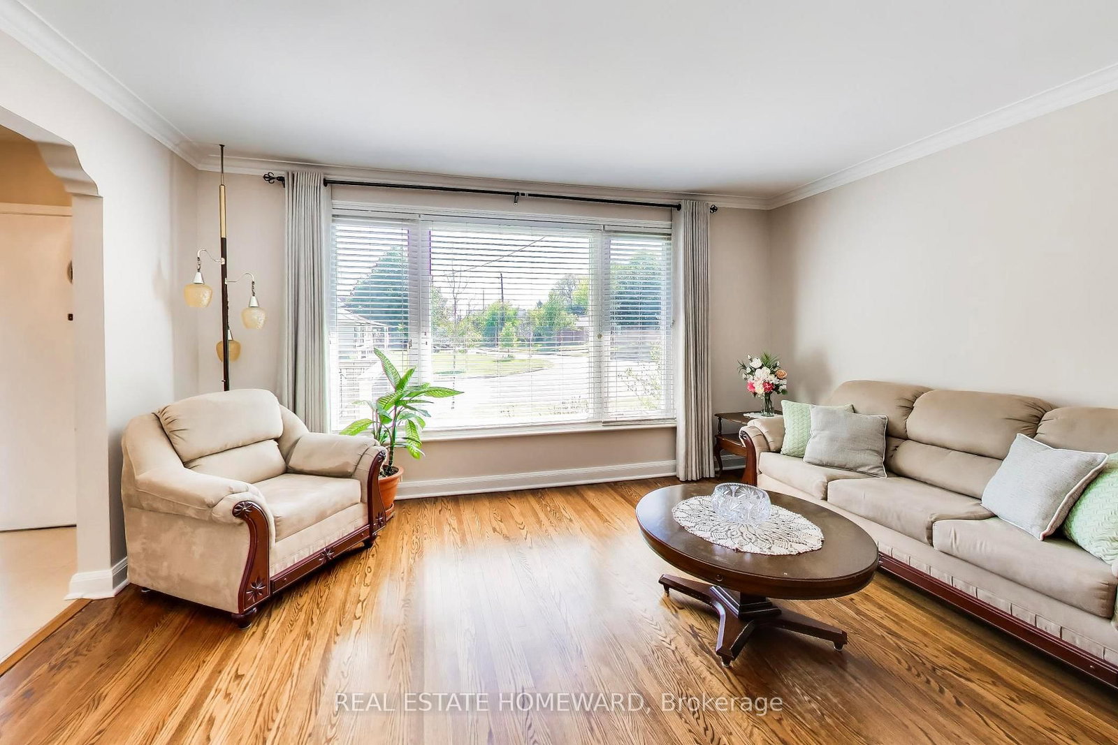4 Martorino Drive • Toronto, ON photo 10