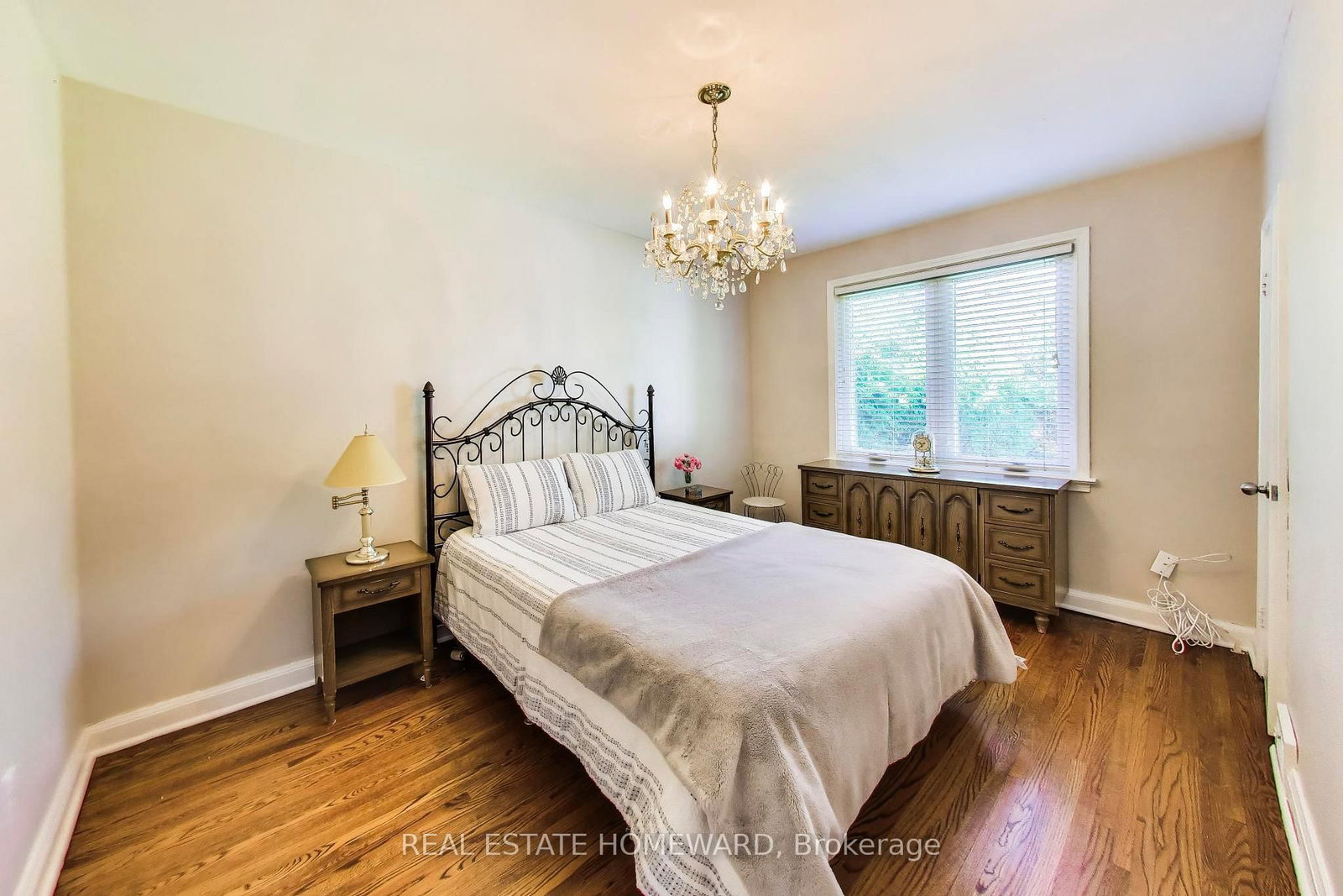 4 Martorino Drive • Toronto, ON photo 13