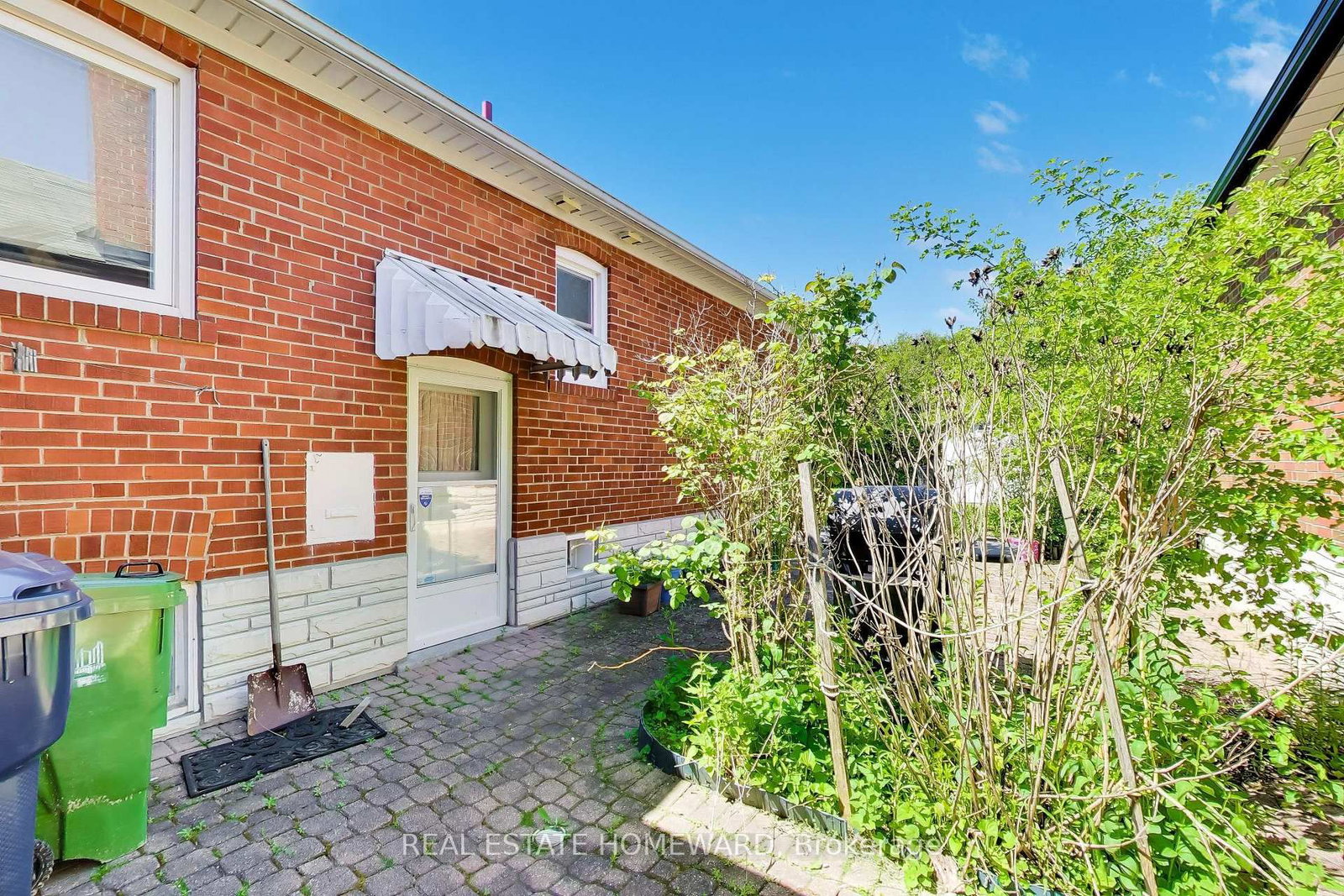4 Martorino Drive • Toronto, ON photo 31