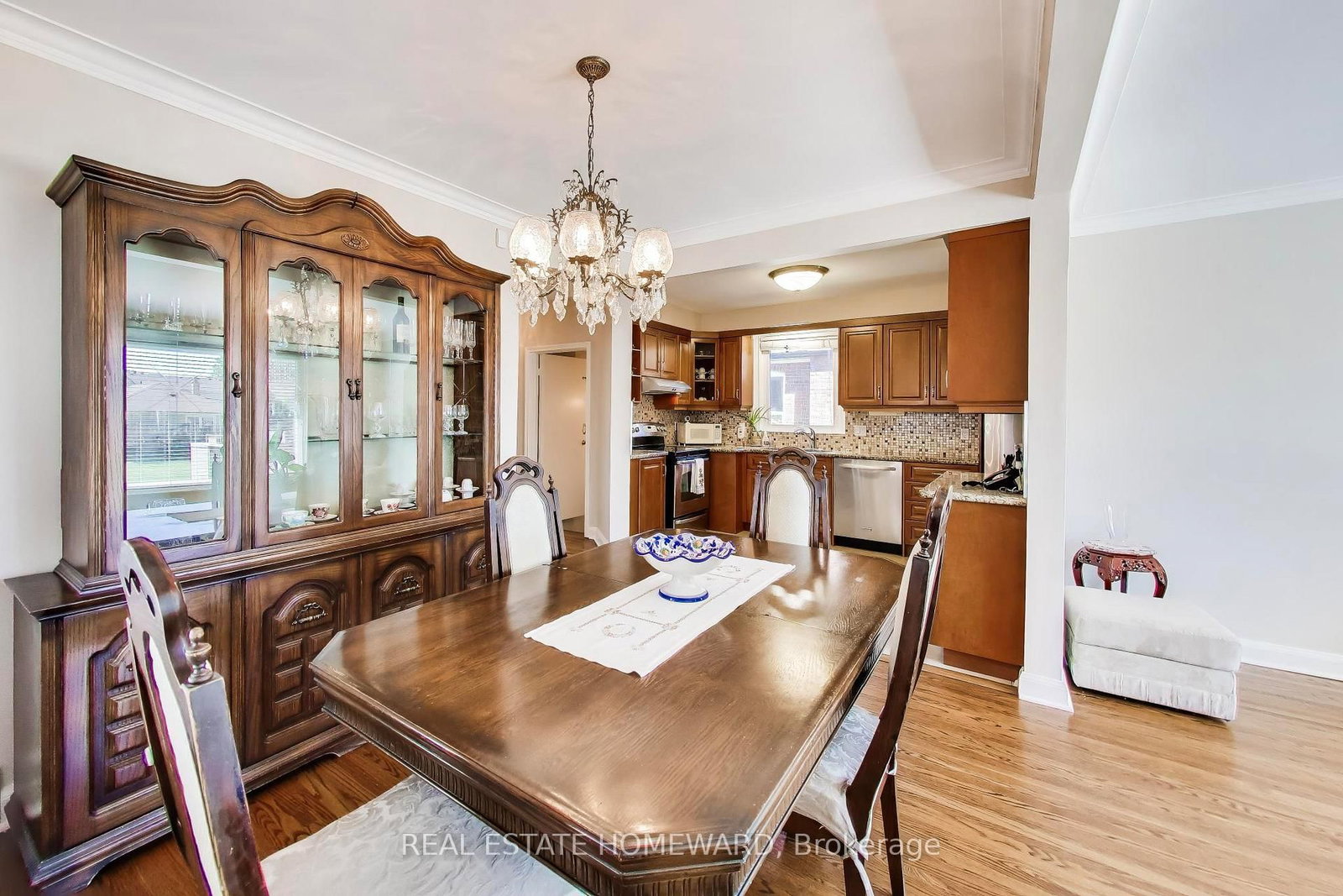 4 Martorino Drive • Toronto, ON photo 6