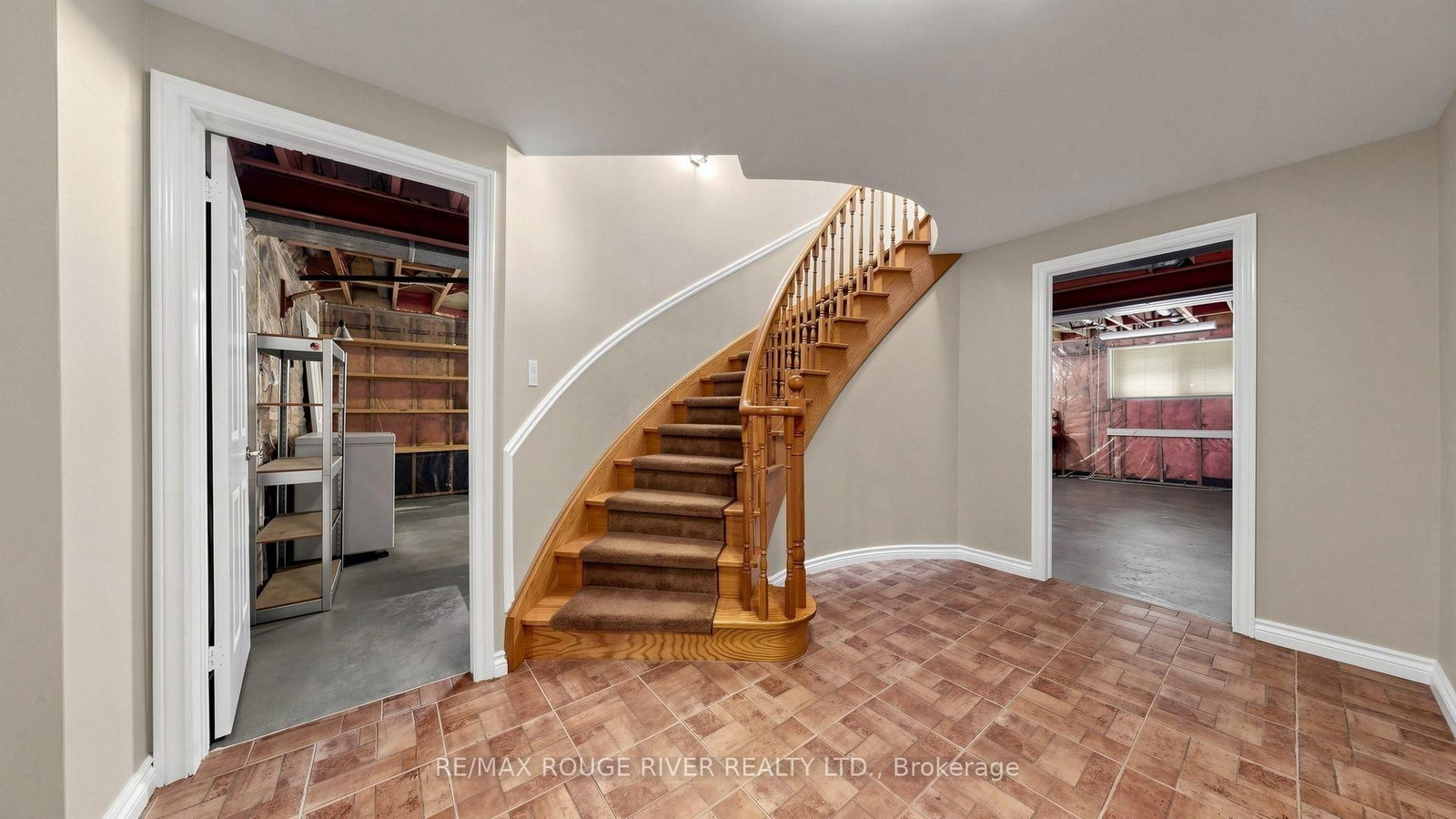31 Delbeatrice Crescent • Toronto, ON photo 34