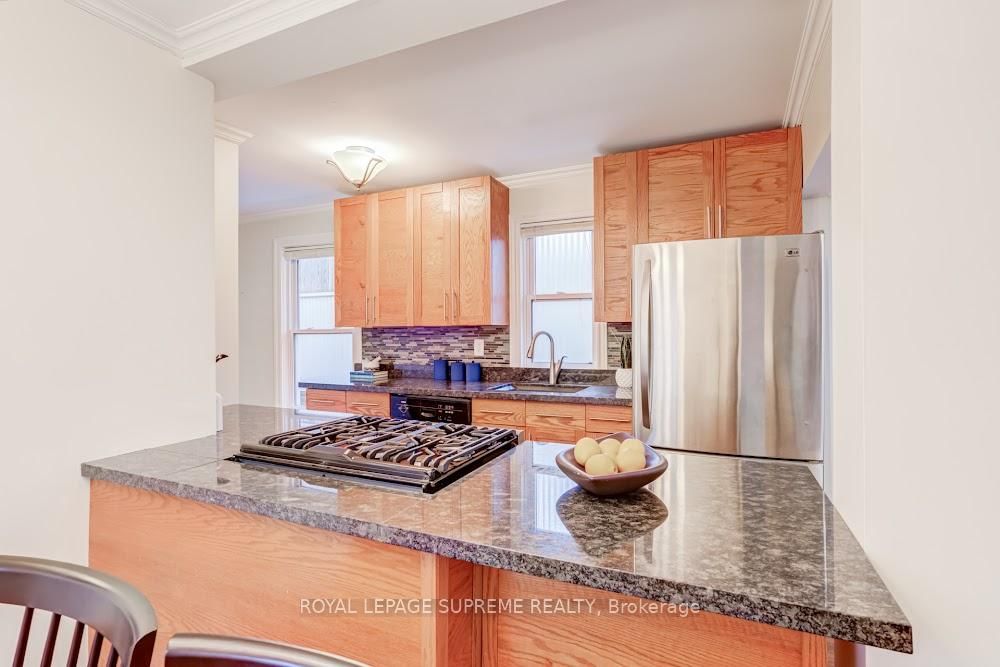24 Wiley Avenue • Toronto, ON photo 9