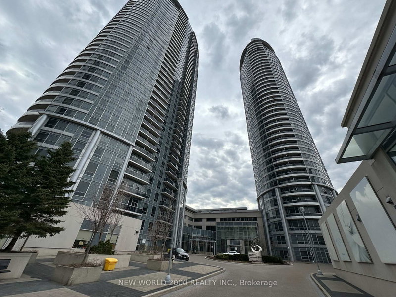 3725 - 135 Village Green Square