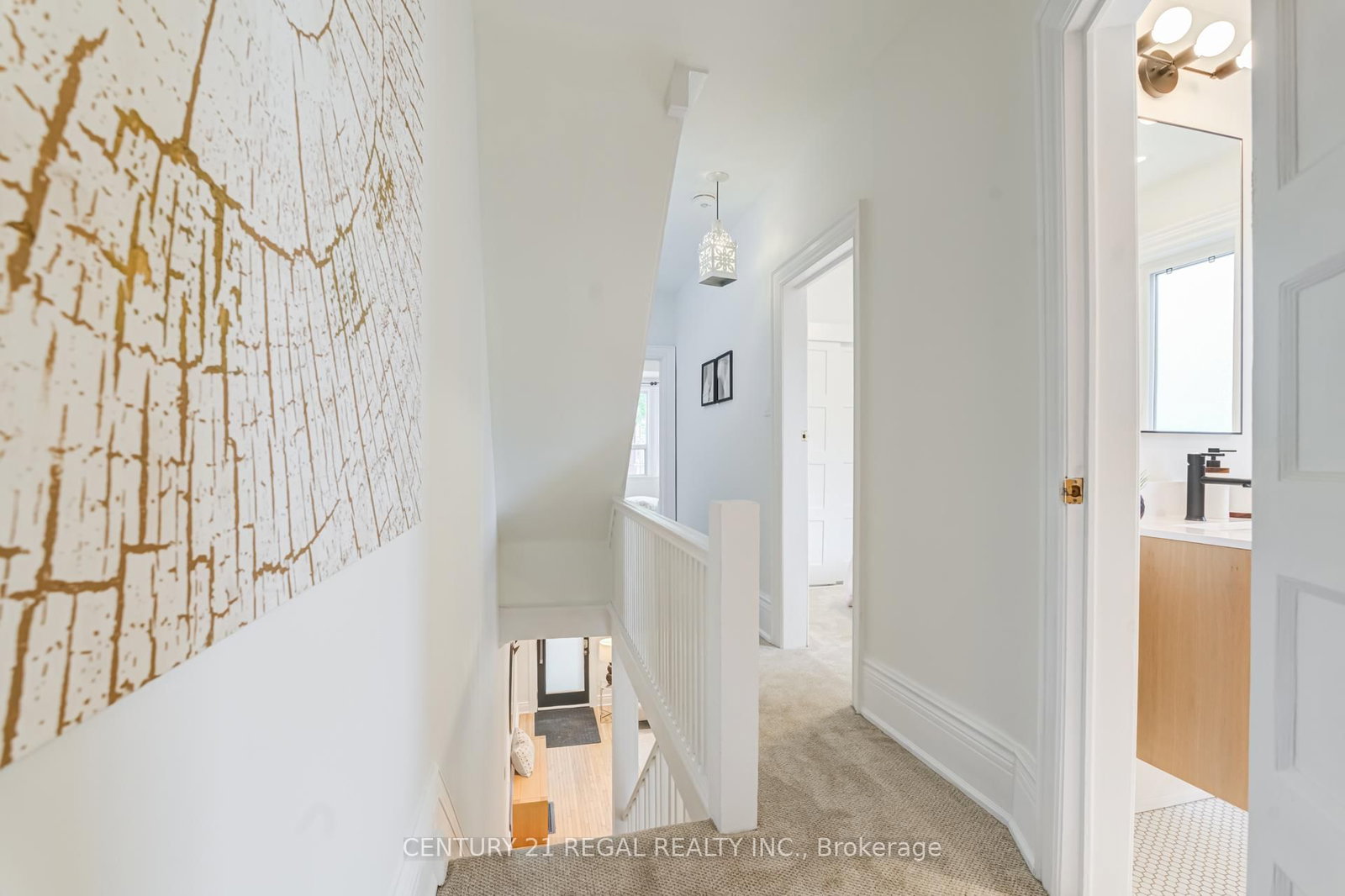 213 Boulton Avenue • Toronto, ON photo 21