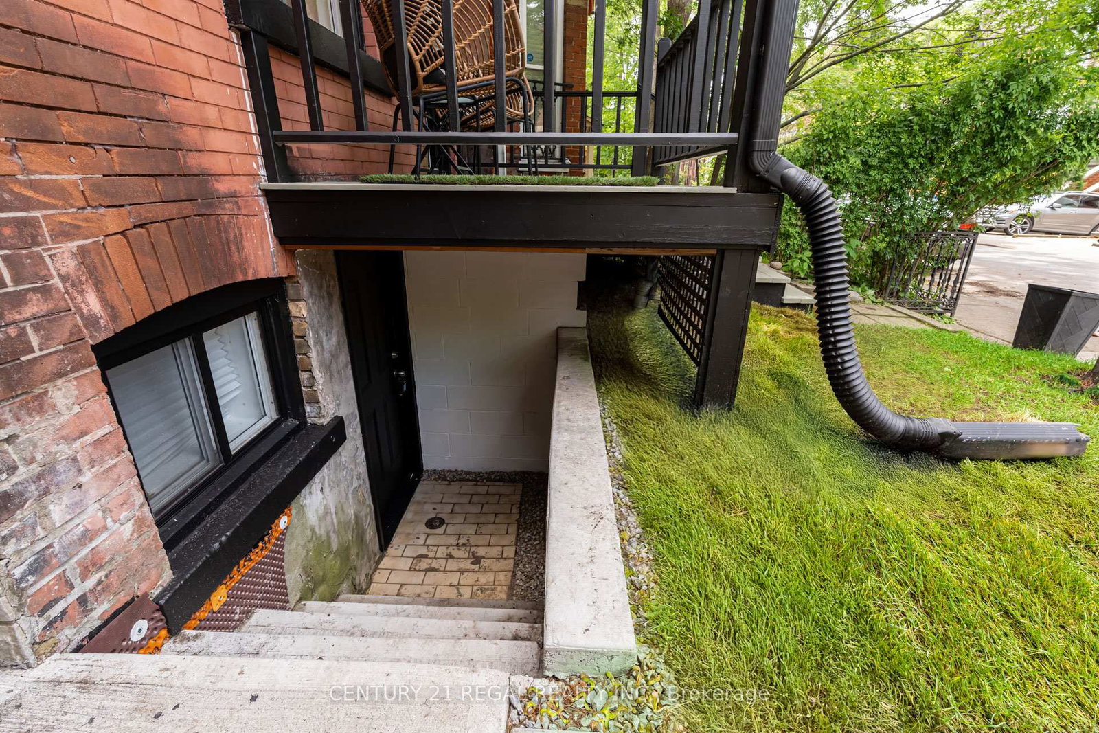 213 Boulton Avenue • Toronto, ON photo 3