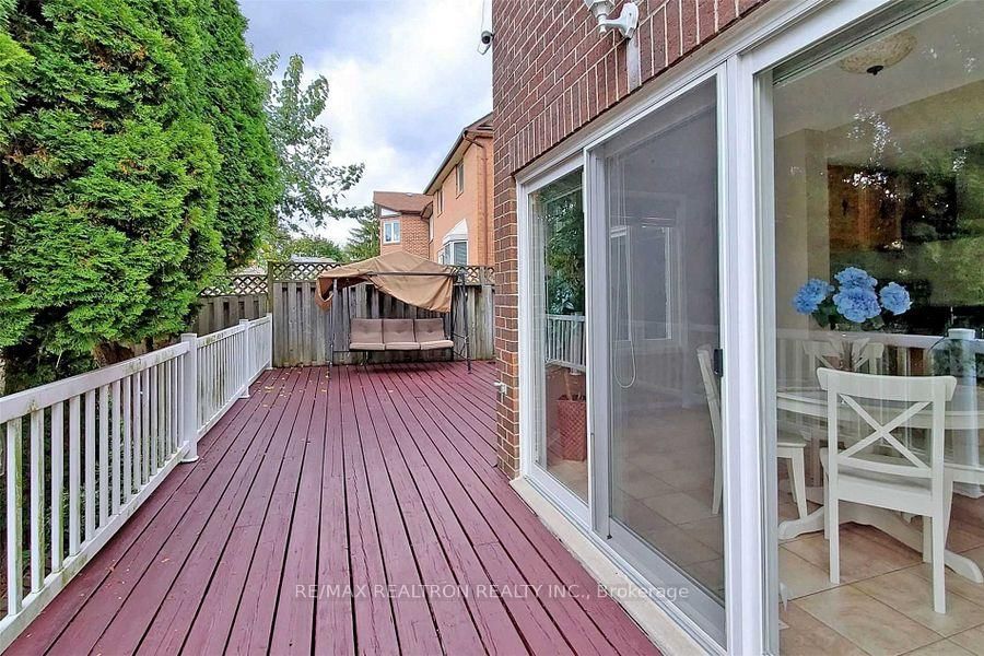 1059 Glenanna Road • Pickering, ON photo 38
