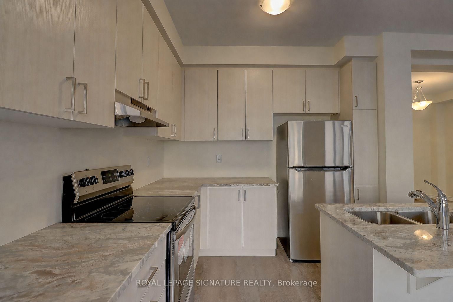 3229 Chimney Swift Crescent • Pickering, ON photo 8