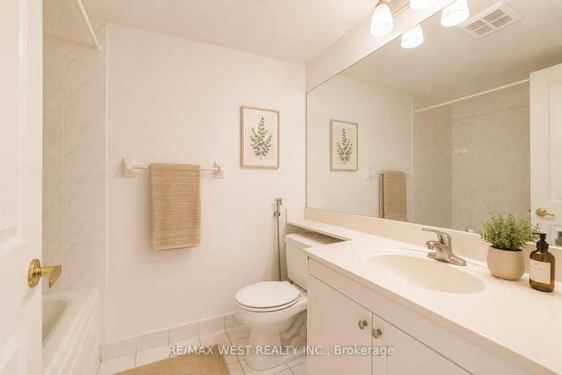 88 Corporate Toronto,ON M1H 3G6 — Photo 16