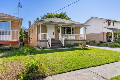25 Rowallan Drive • Toronto, ON photo 3