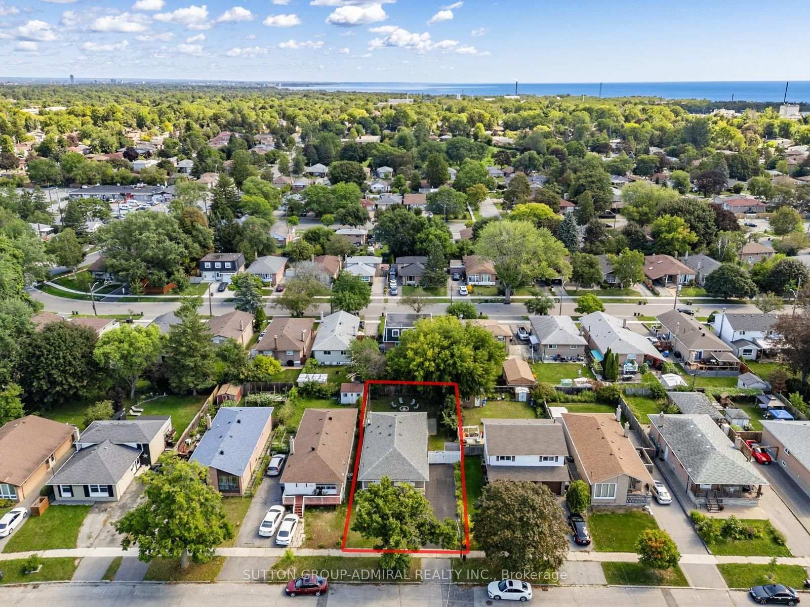 25 Rowallan Drive • Toronto, ON photo 46