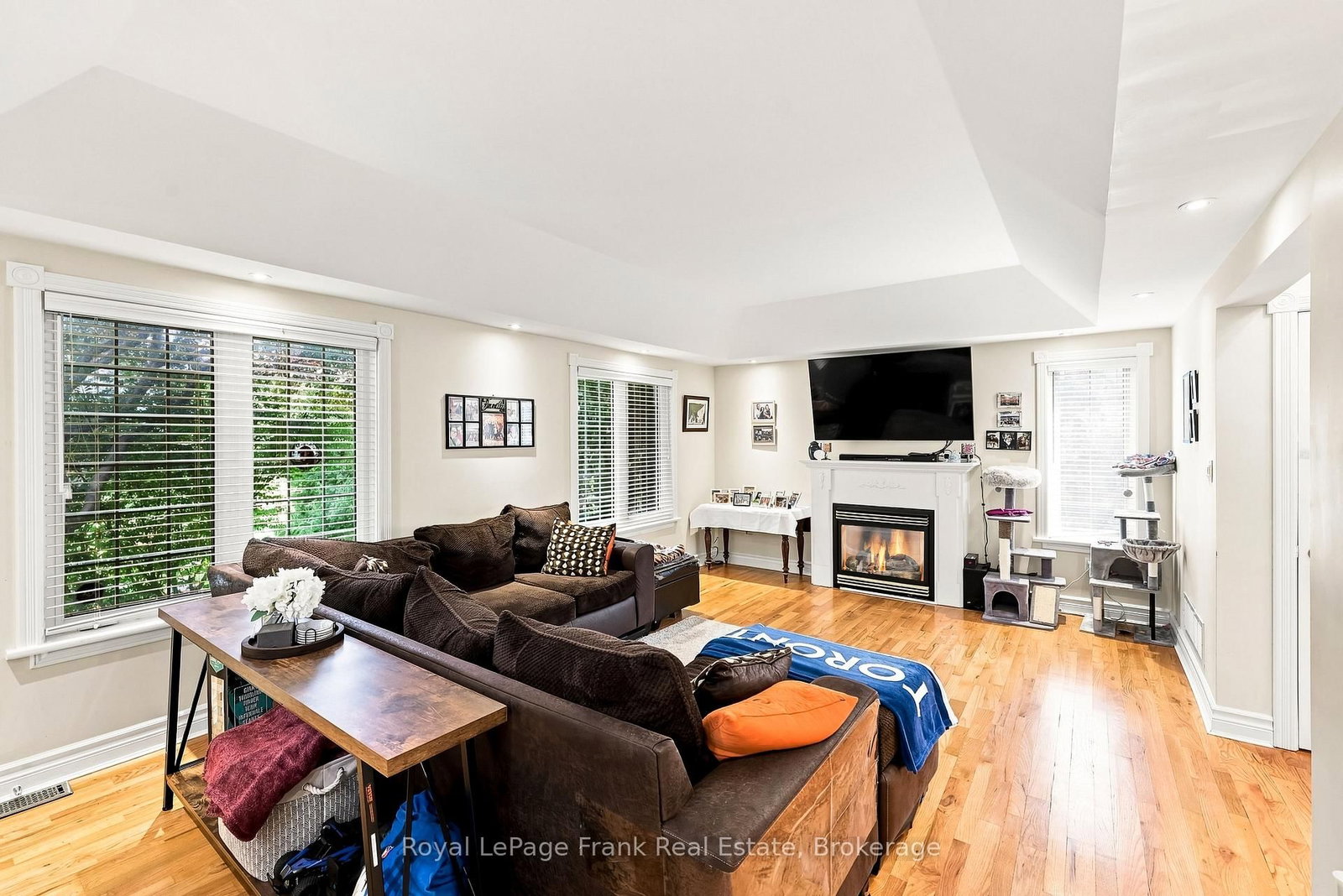 2 Wilson House Drive • Whitby, ON photo 11