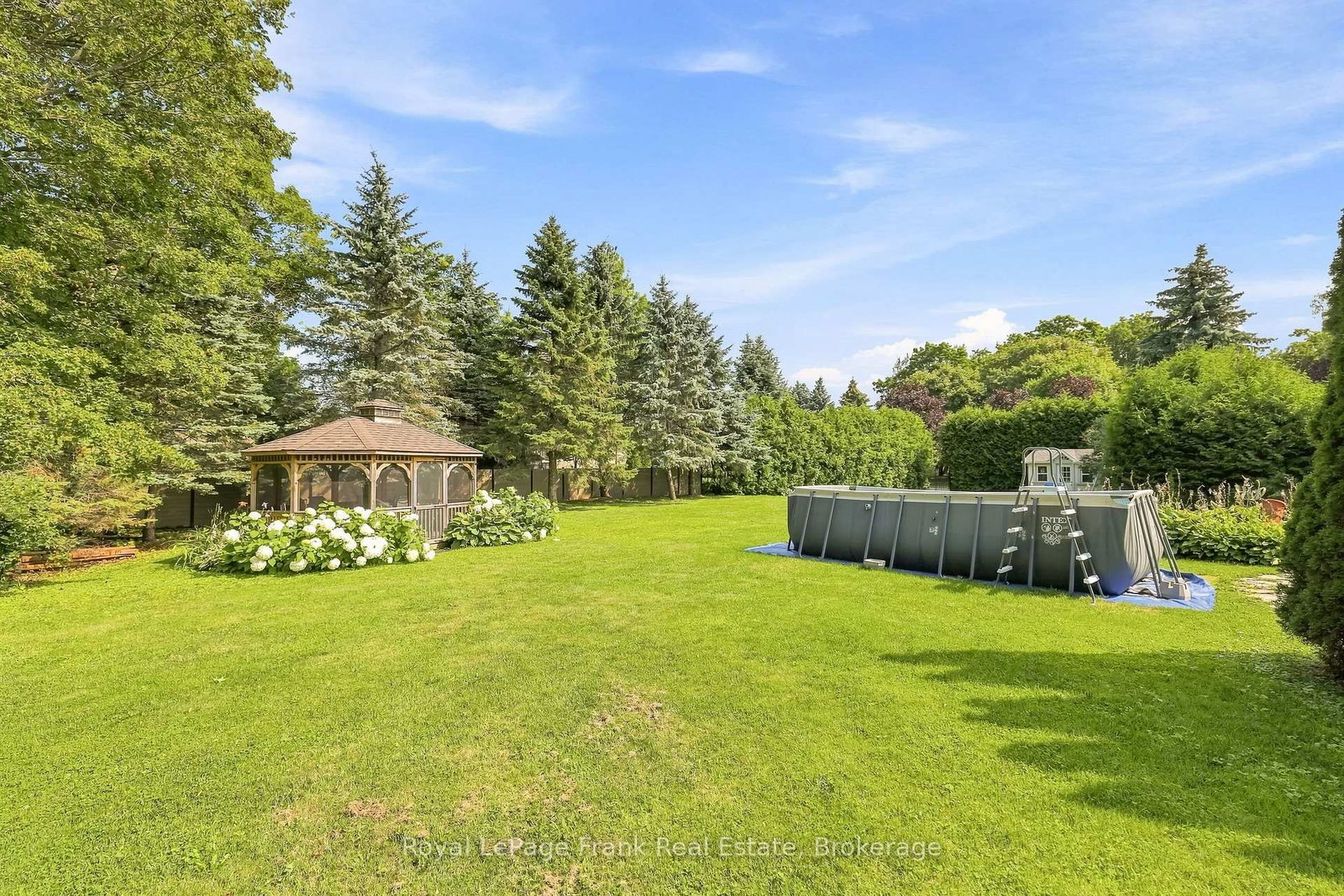 2 Wilson House Drive • Whitby, ON photo 33