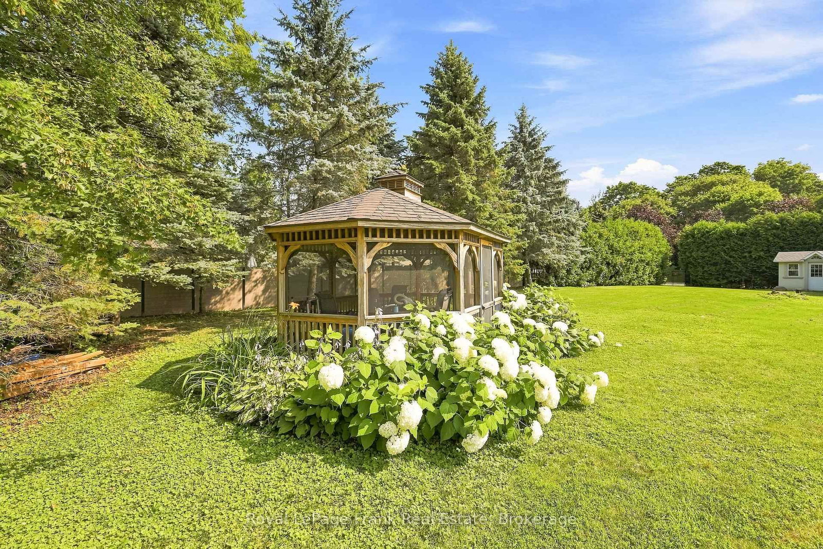 2 Wilson House Drive • Whitby, ON photo 35