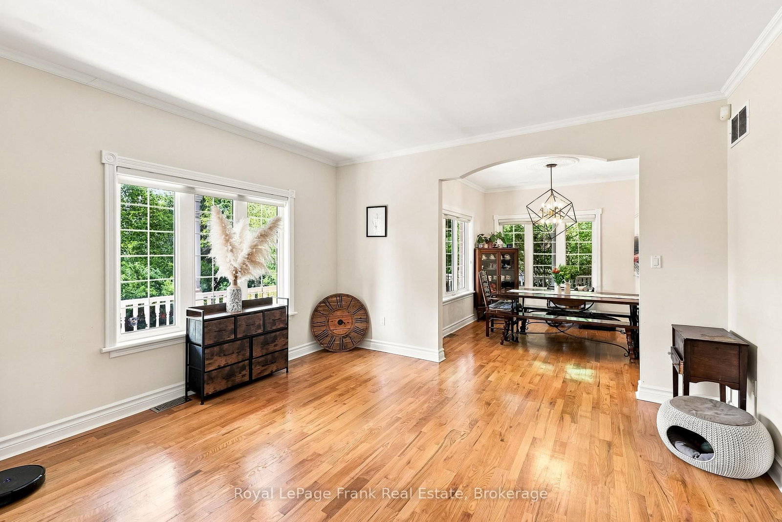 2 Wilson House Drive • Whitby, ON photo 6
