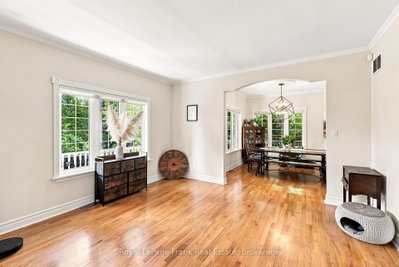 2 Wilson House Drive • Whitby, ON photo 6