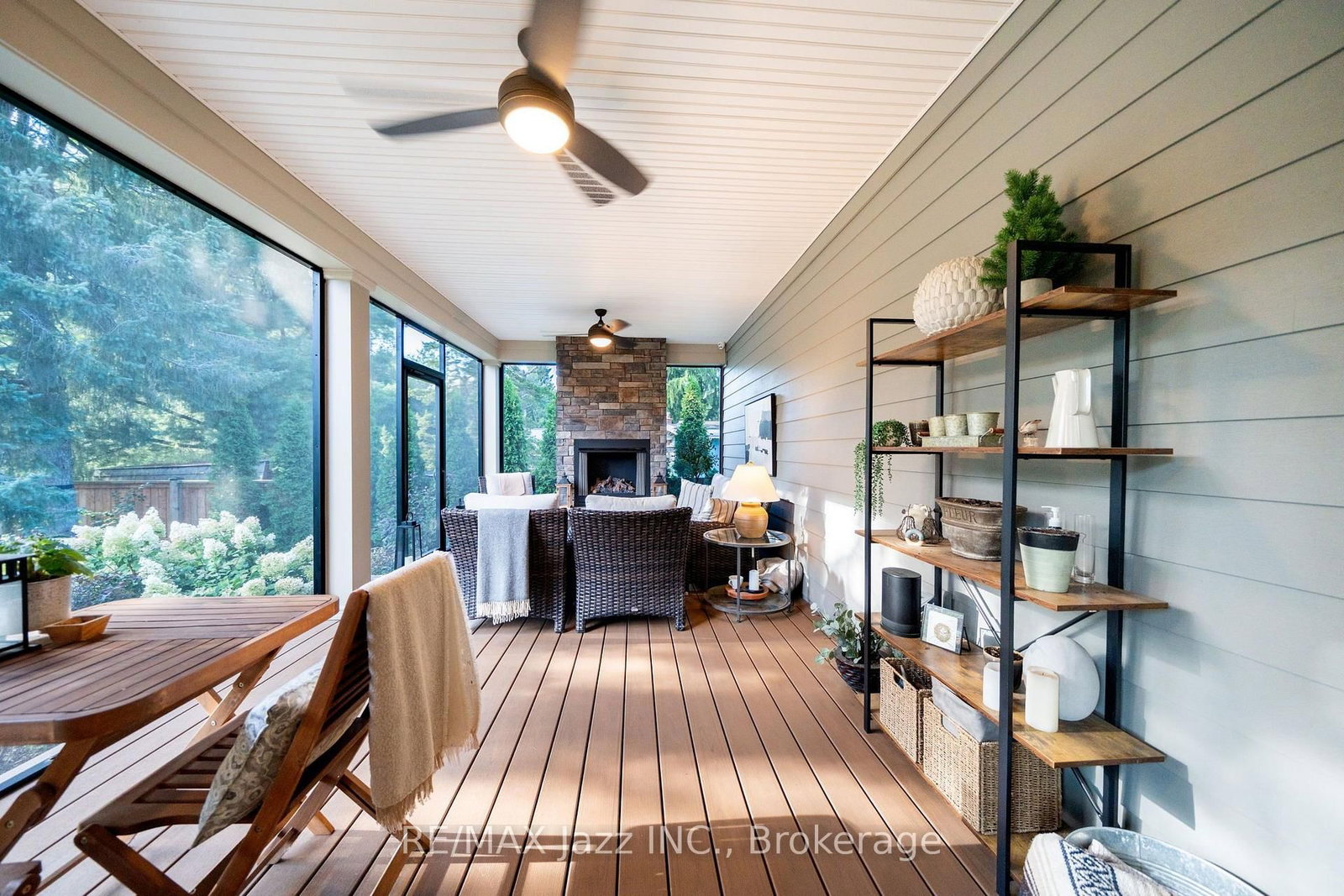54 Ward Street • Whitby, ON photo 16