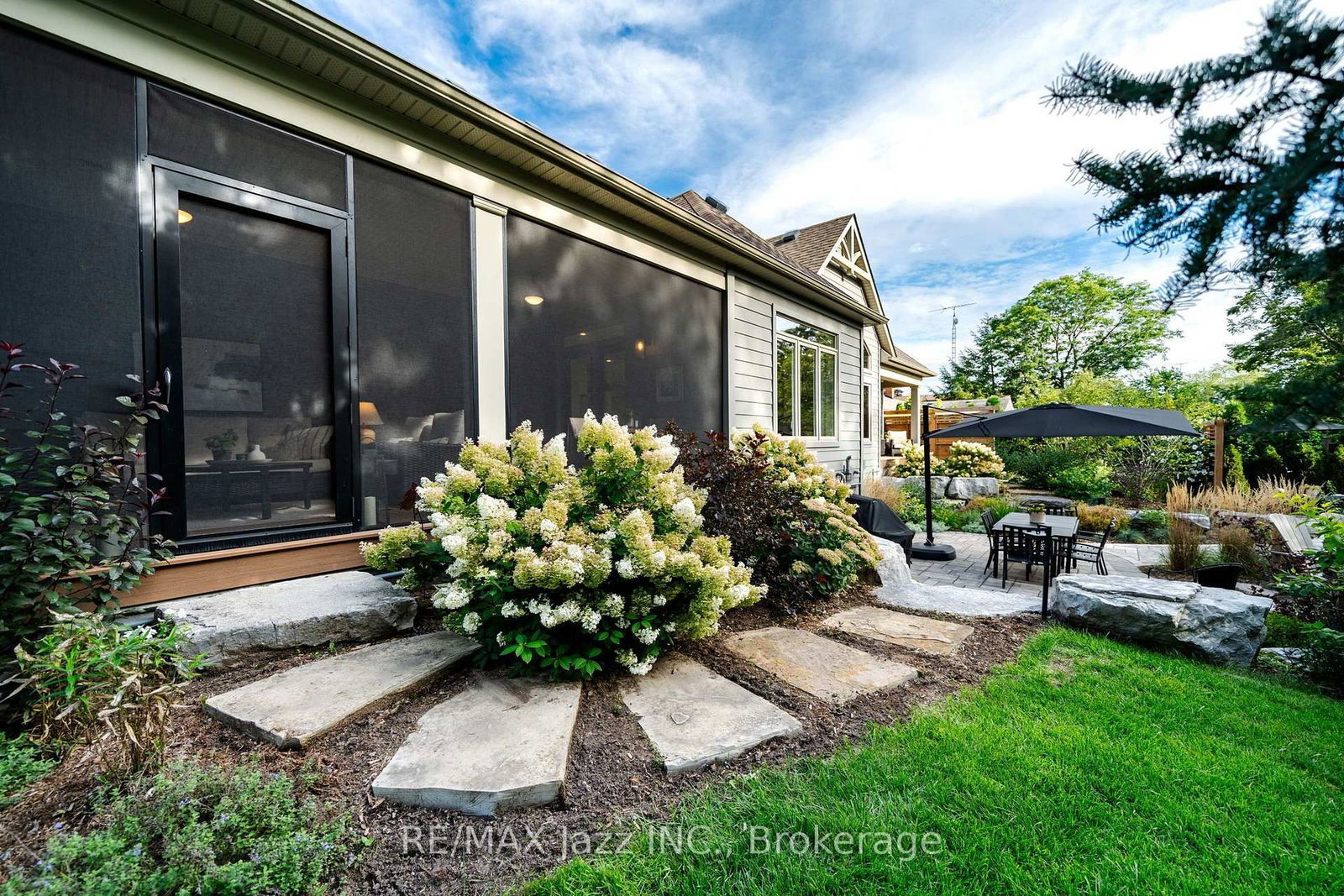 54 Ward Street • Whitby, ON photo 33