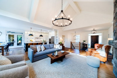 54 Ward Street • Whitby, ON photo 9