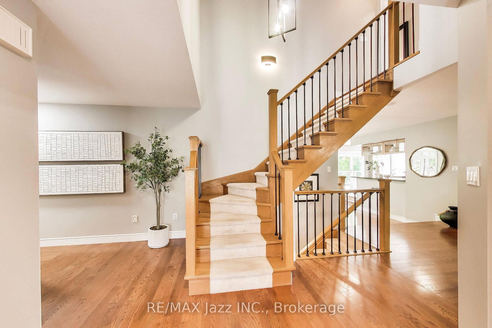 45 Windsor Valley Place • Clarington, ON photo 4